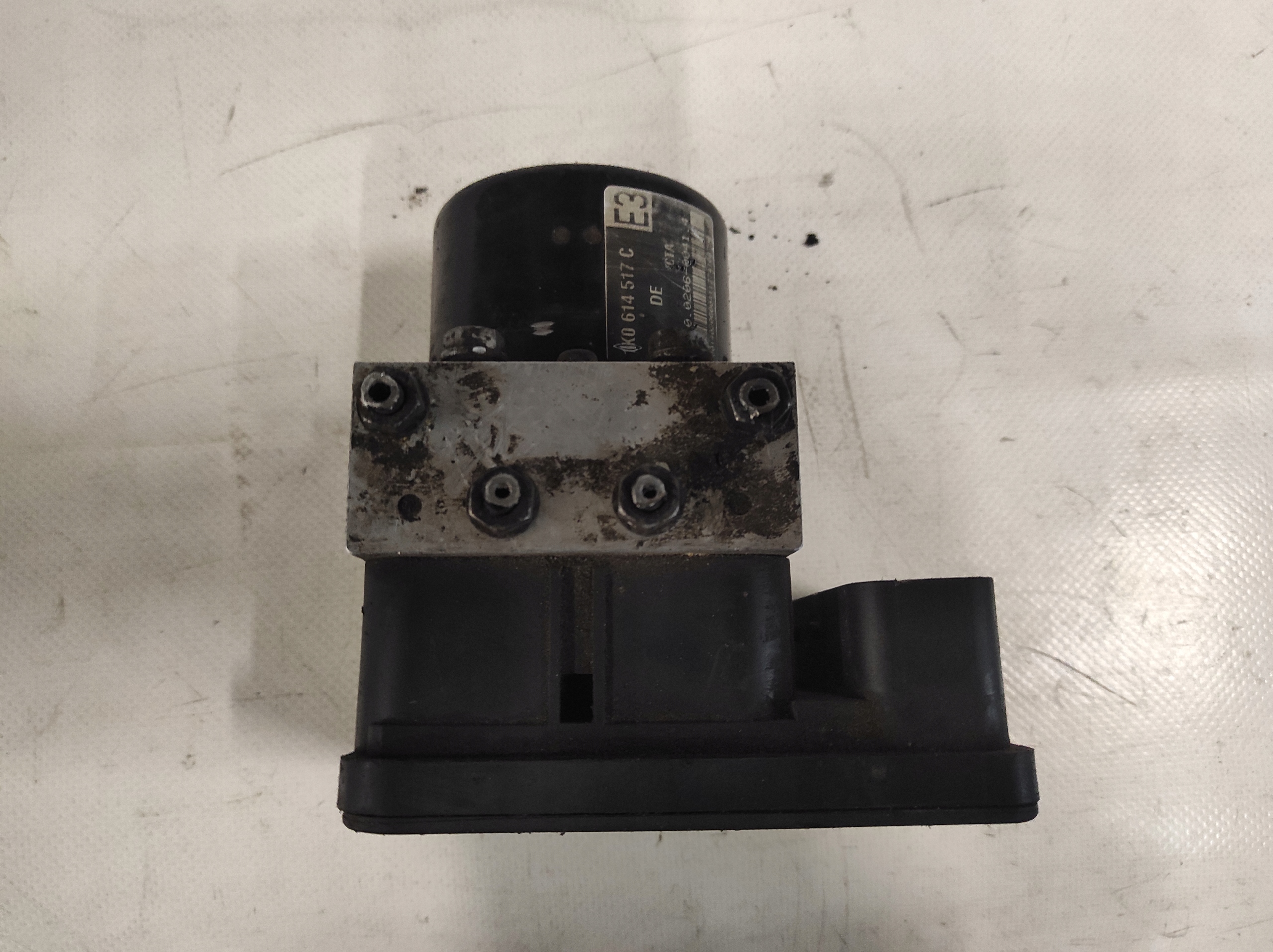 Audi A3 8P OE 1K0907379E Pumpe ABS