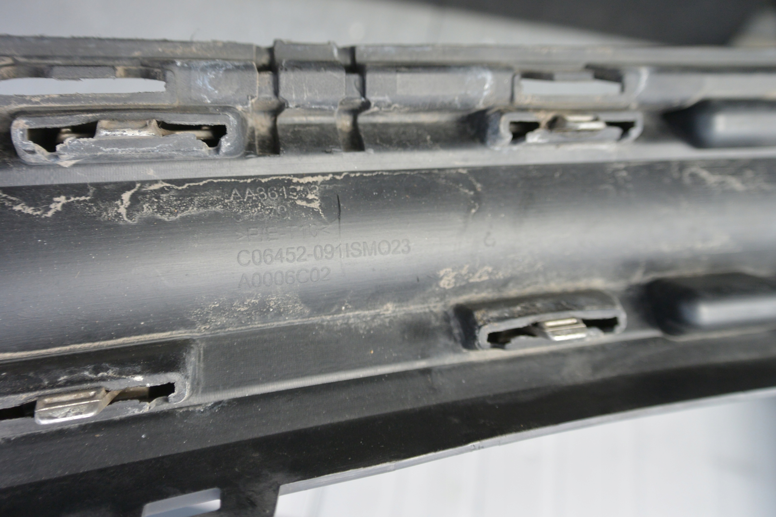 maska nárazníku předek CITROEN C4 PICASSO II 2013-2016 AA36190378