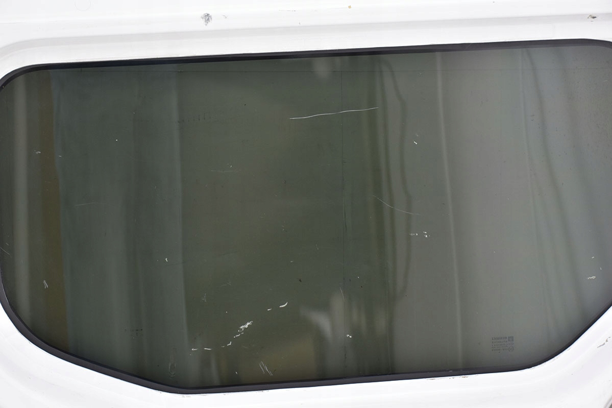 door rear. sliding left TRAFIC VIVARO