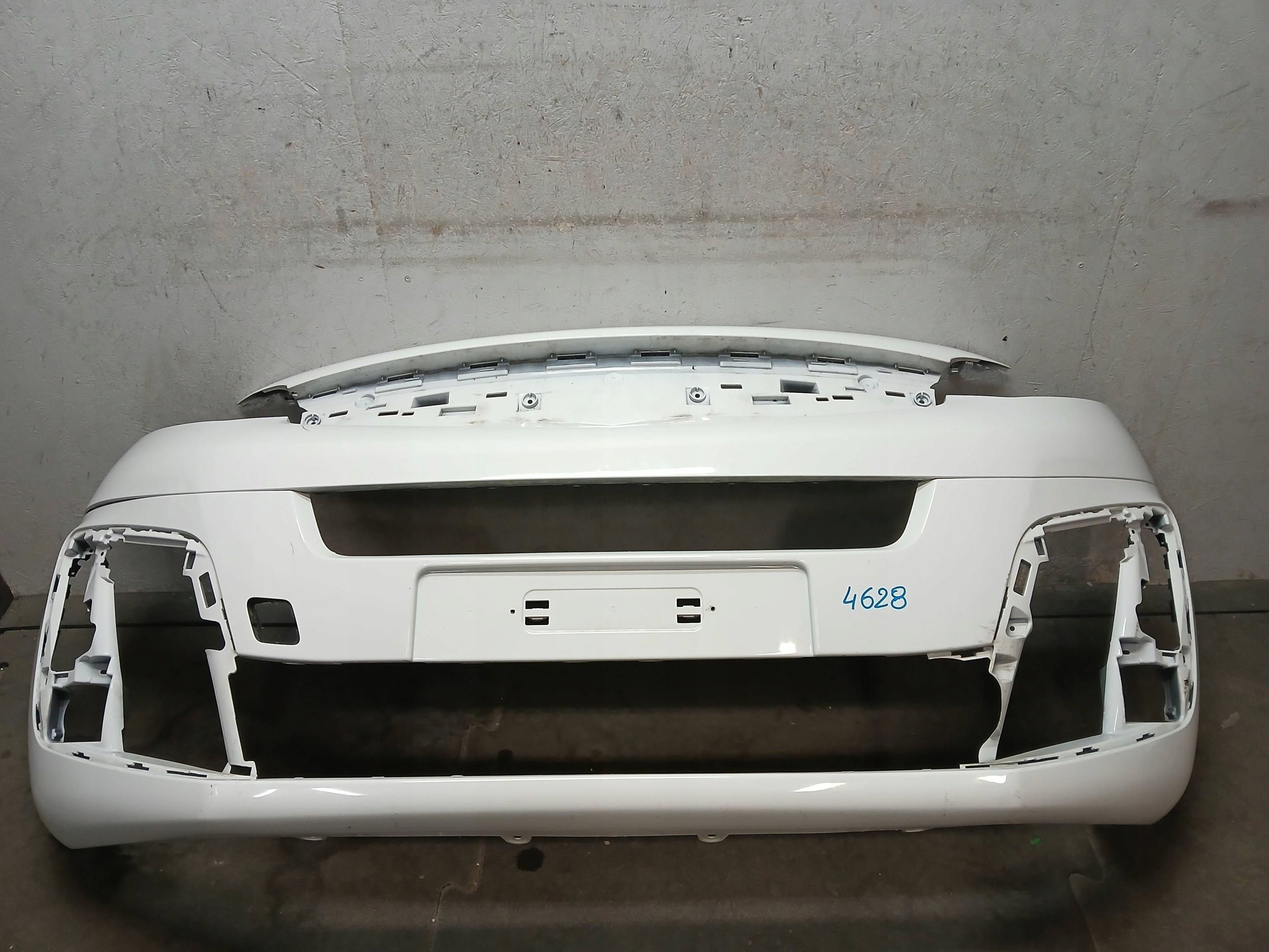 bumper front OPEL ZAFIRA LIFE VIVARO C