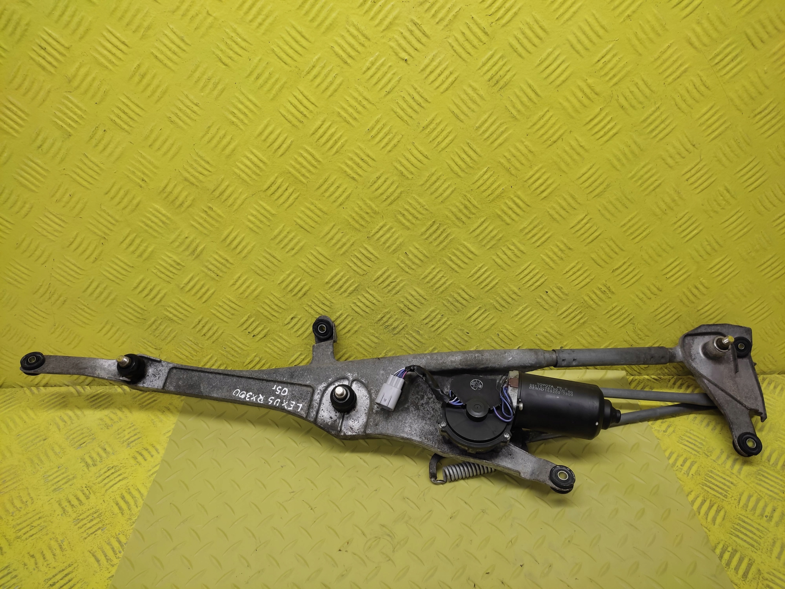 LEXUS RX300 wiper mechanism front 8511048130