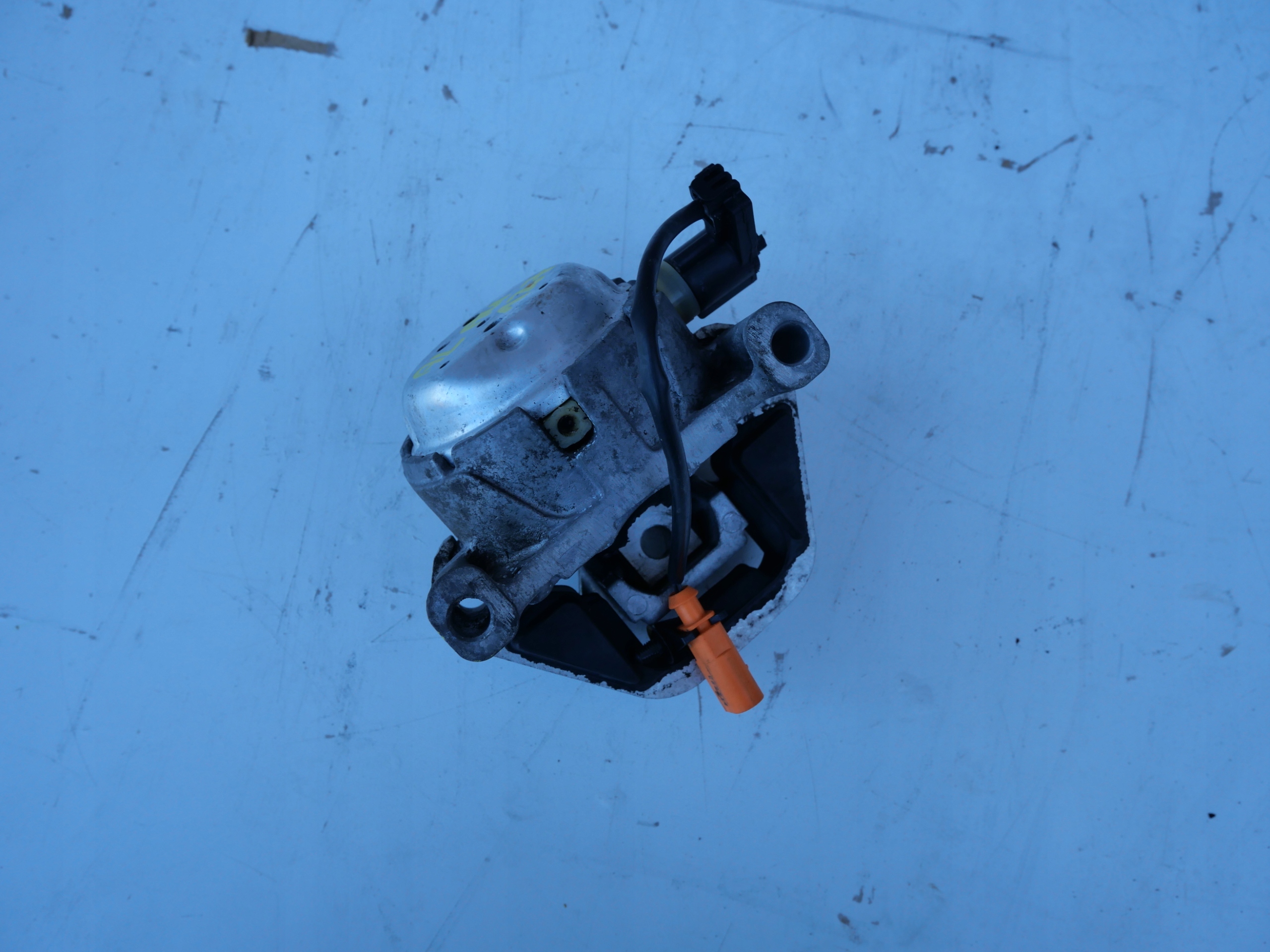 AUDI A6 C7 engine mount 4G0199381LG sensor