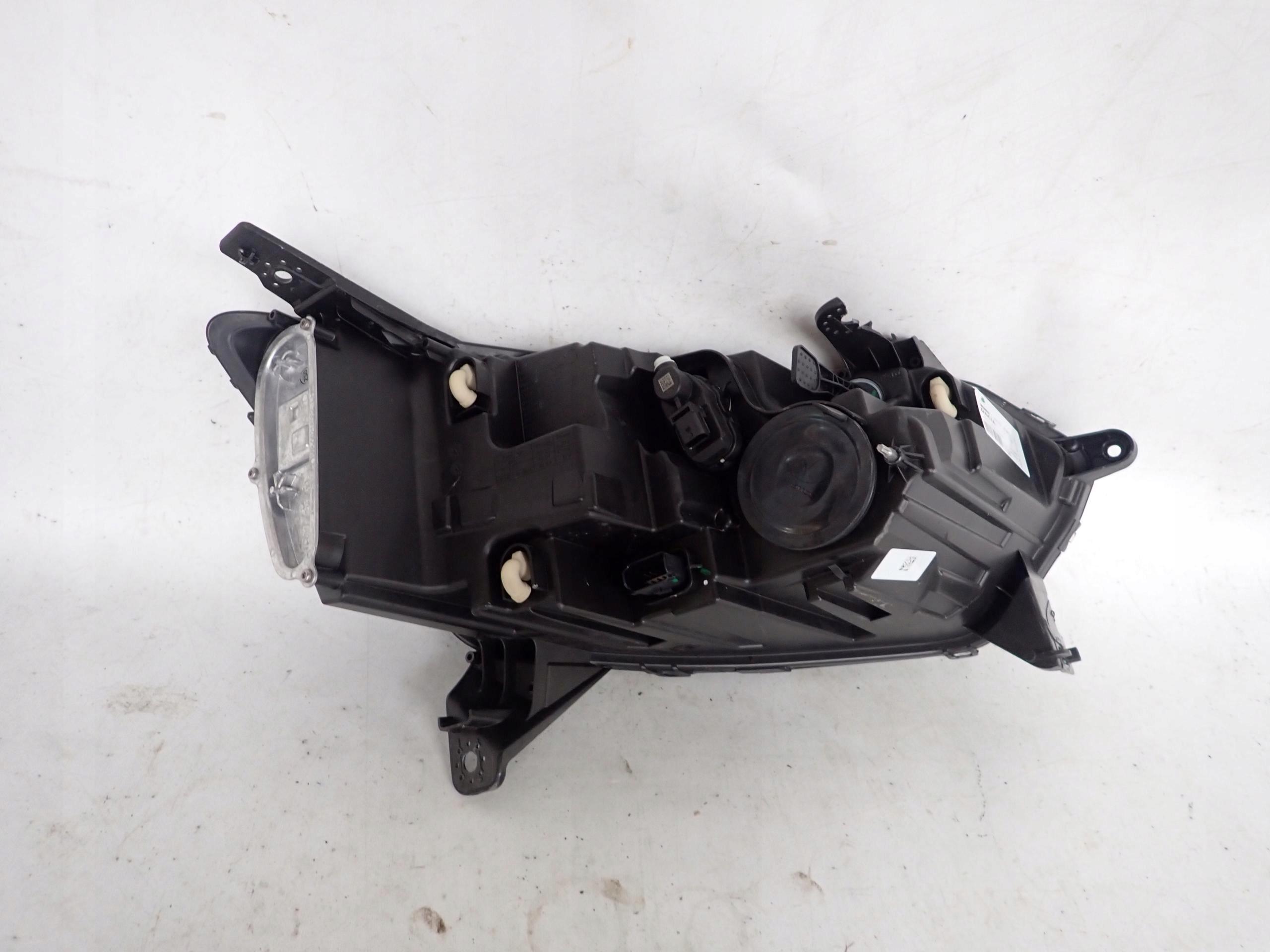 DACIA SANDERO III 3 20-> light front front left
