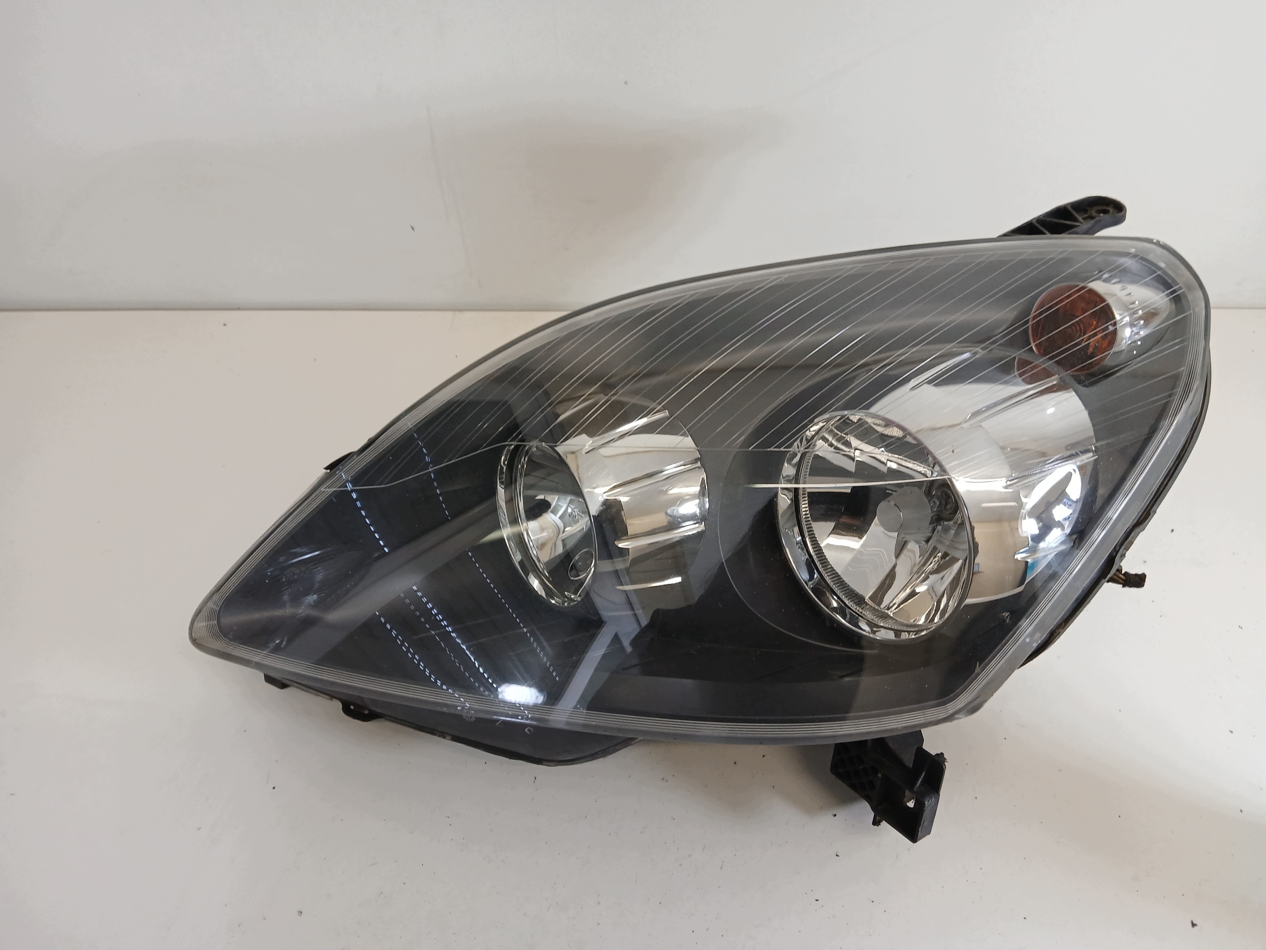 OPEL ZAFIRA B light left front LADNA nice 0301214203