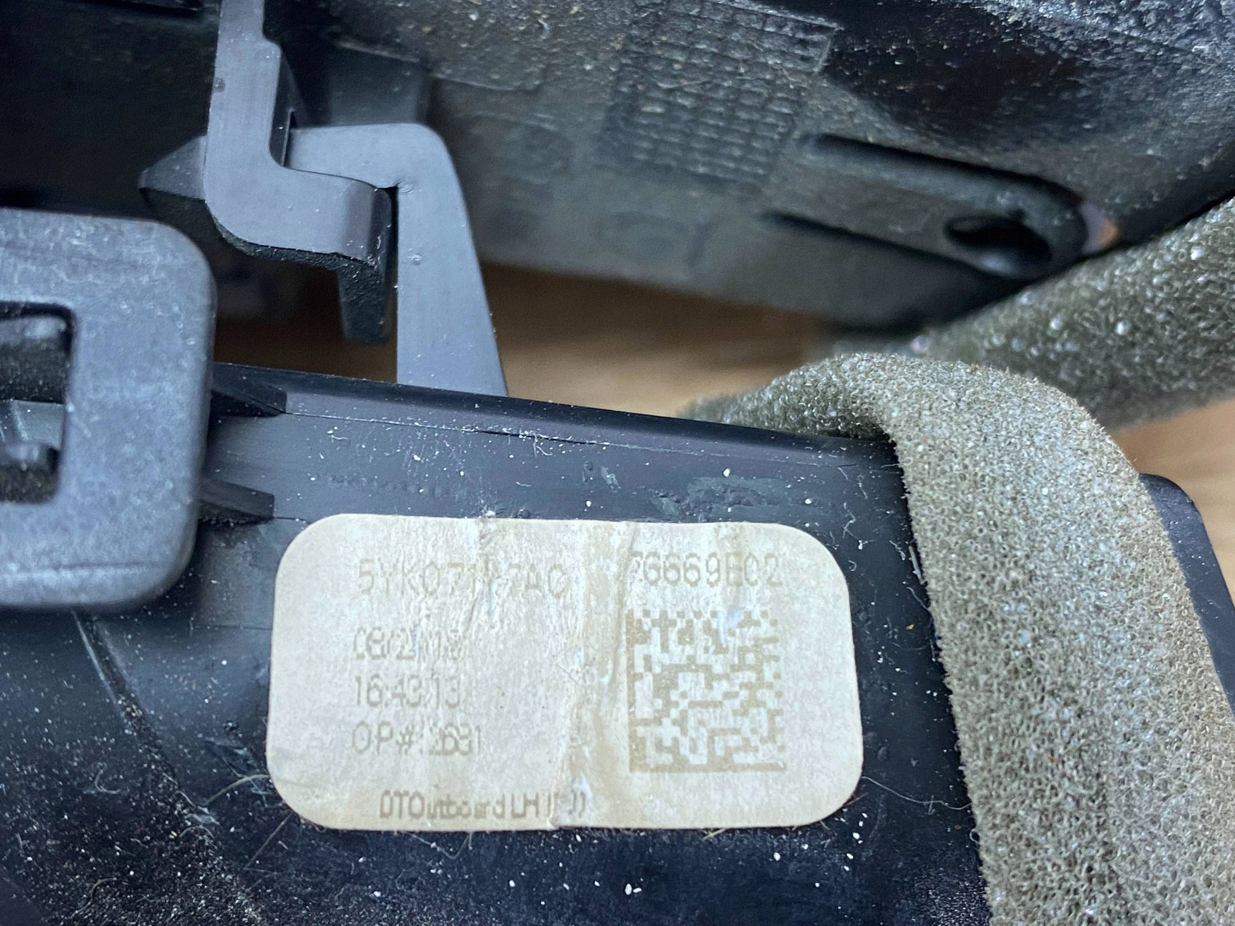 grid air conditioning devices side of the dashboard Dodge Ram 1500 DT 2019+