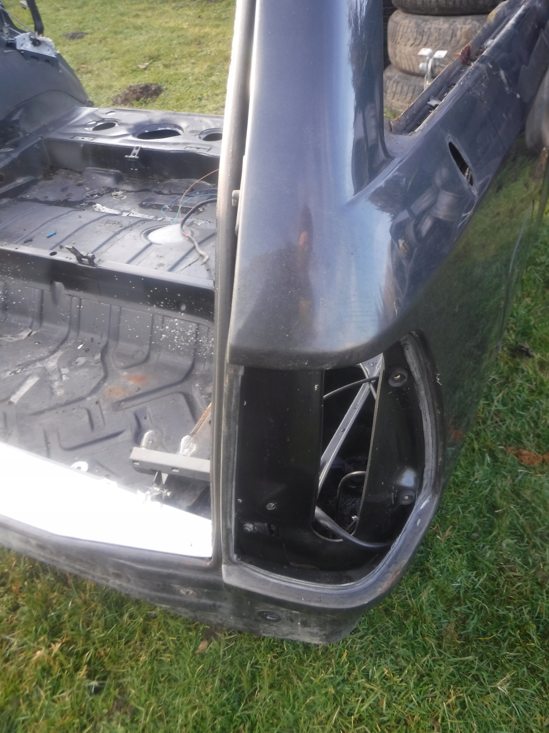 MERCEDES W124 KOMBI rear panel OKULAR fender