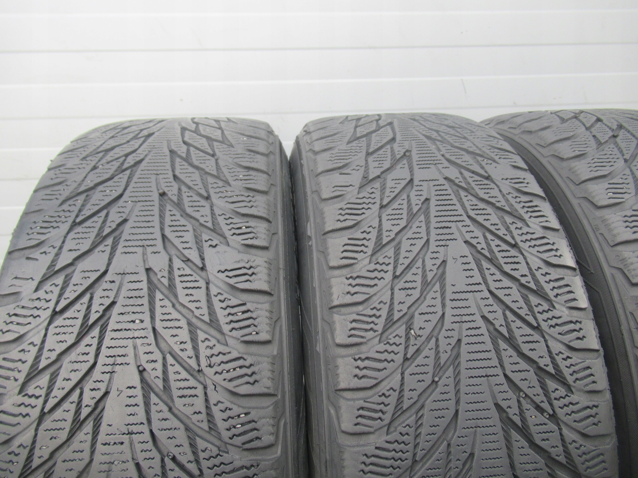 ALU+ZIMA VOLVO V70,S80,S-MAX,MONDEO MK5,GALAXY 2 Szerokość opony 205 mm