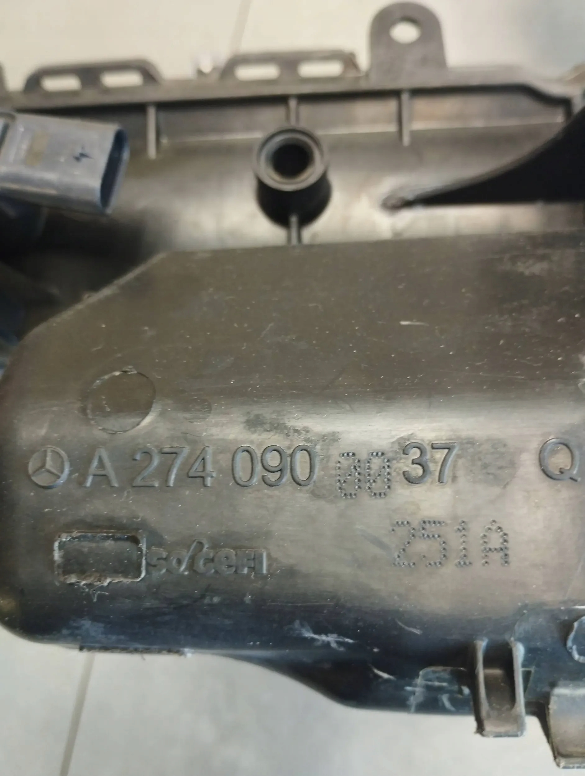 Mercedes-Benz GLC X253 2.0 CGI intake manifold A2740900037