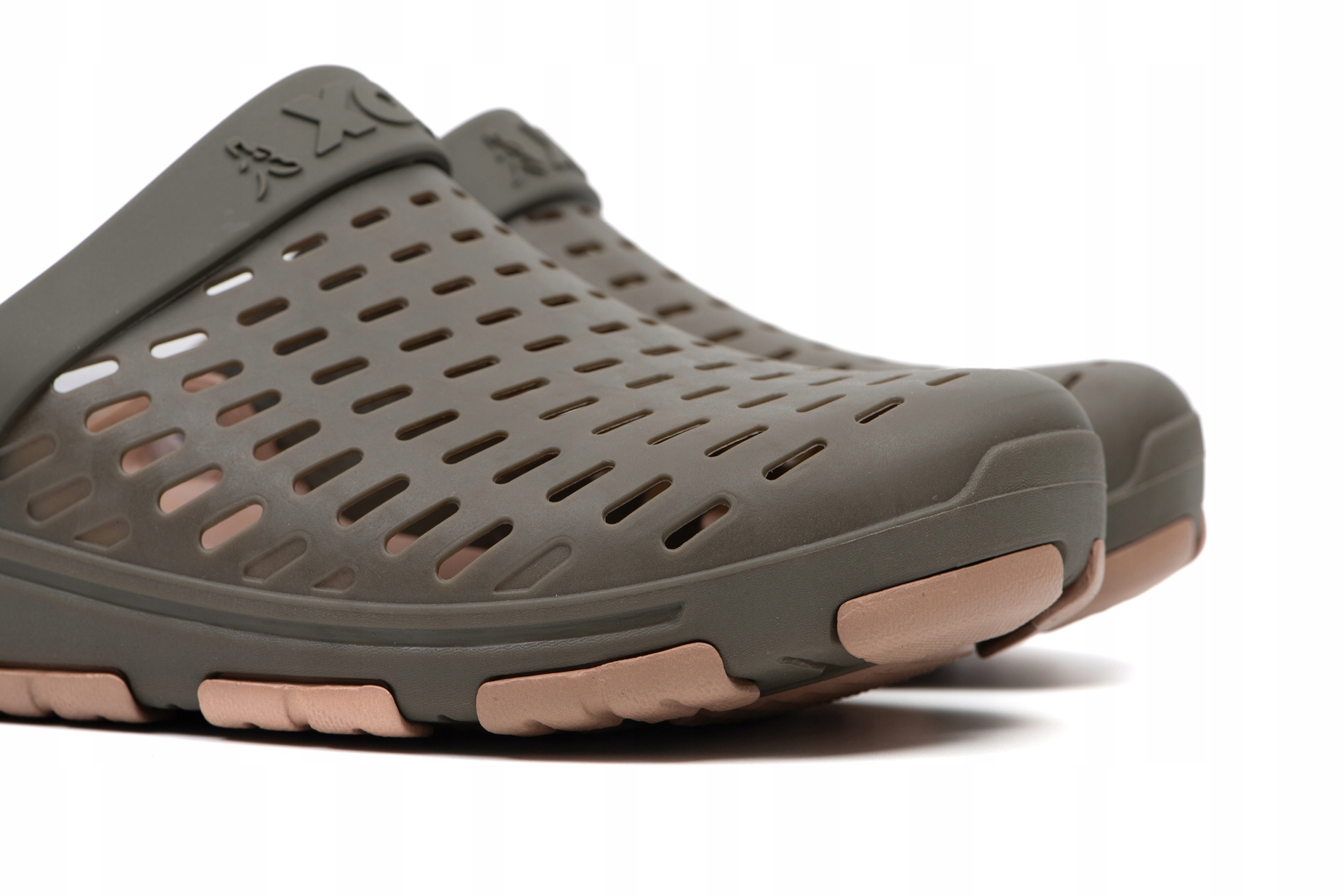 KOMFORTOWE LEKKIE KLAPKI FOX KHAKI CLOGS-43 Rozmiar 43