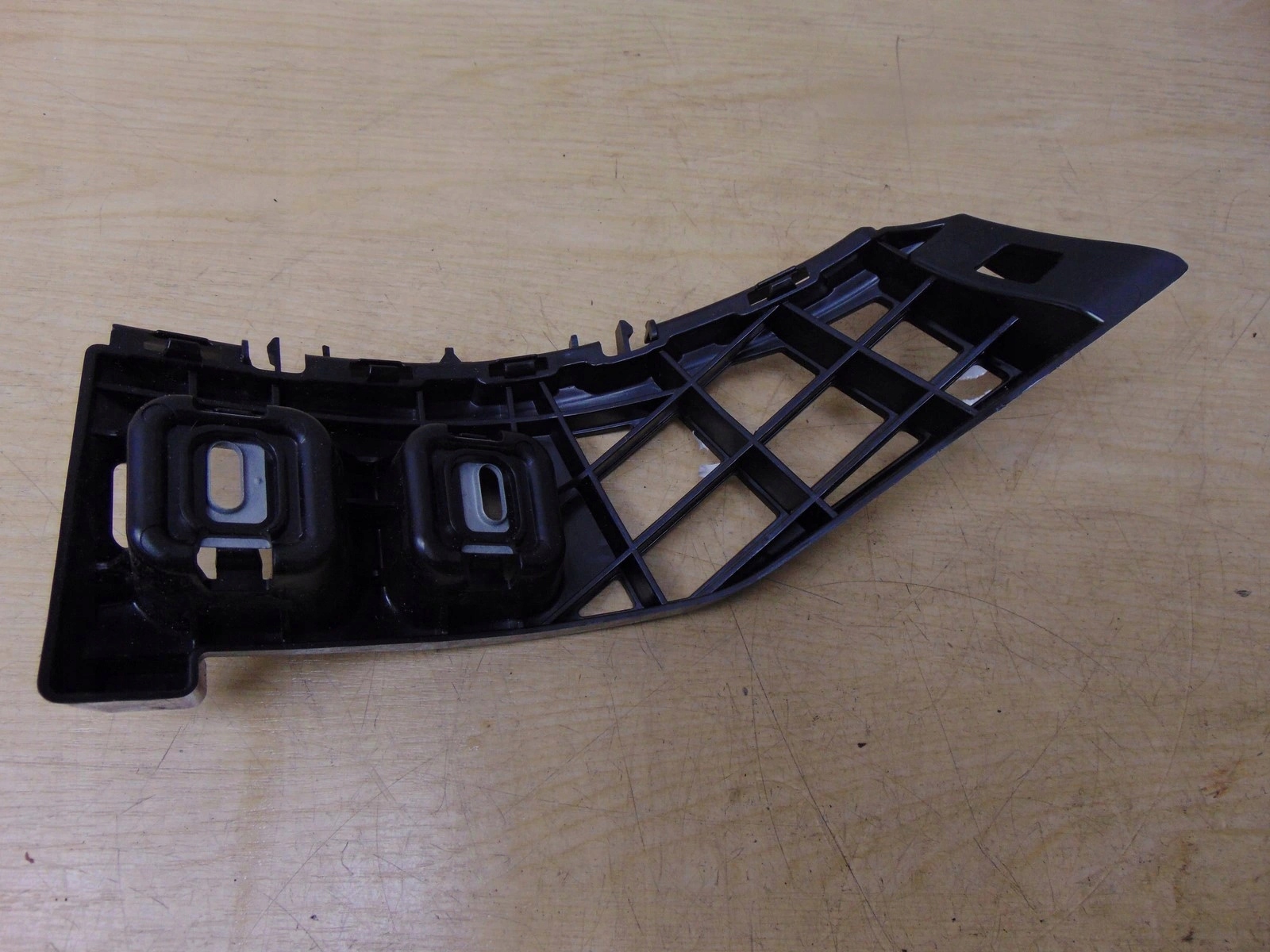 bumper bracket holder left rear part MERCEDES W212 KO