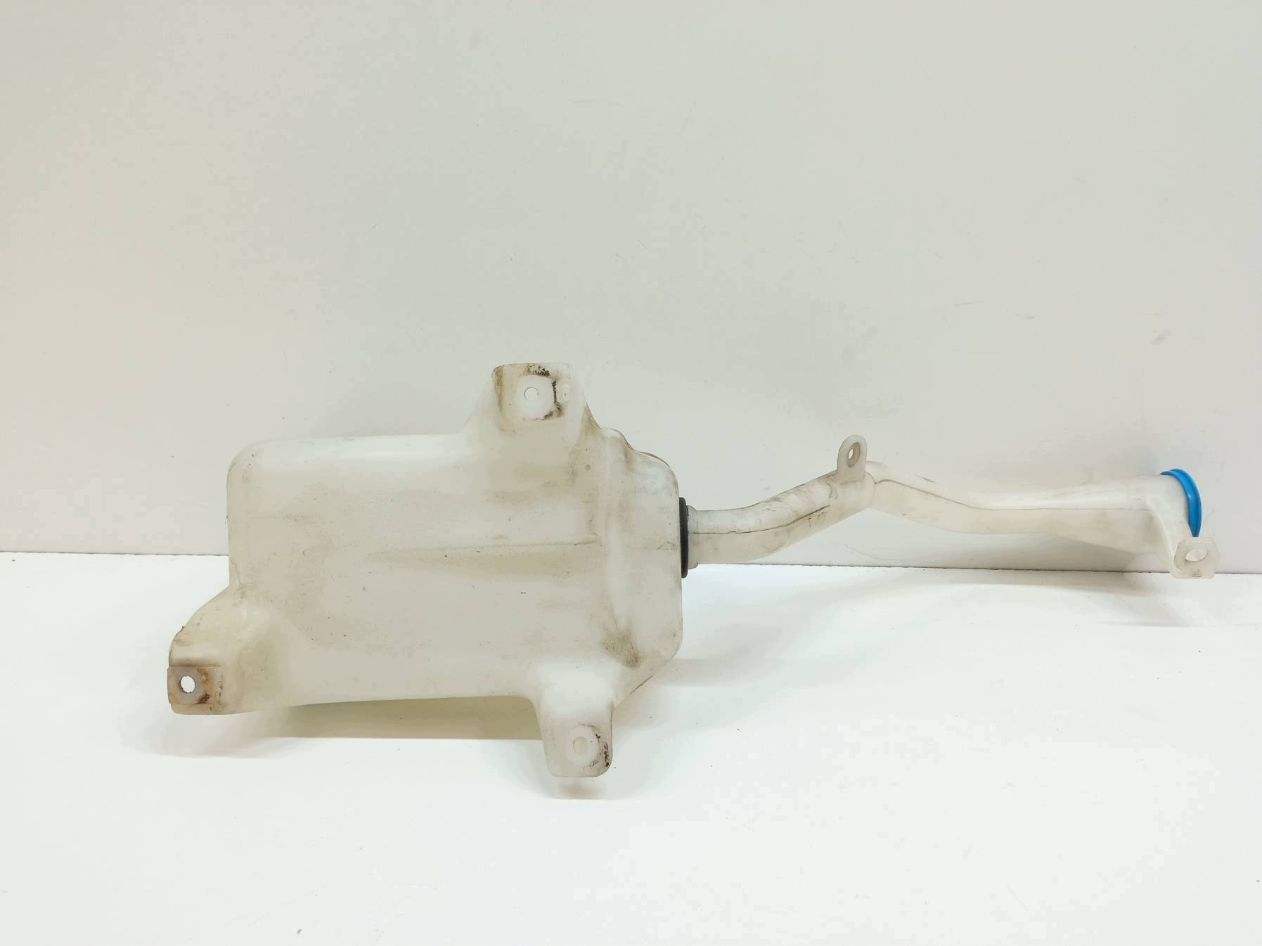 washer fluid tank Honda FR-V and (2004-2009)
