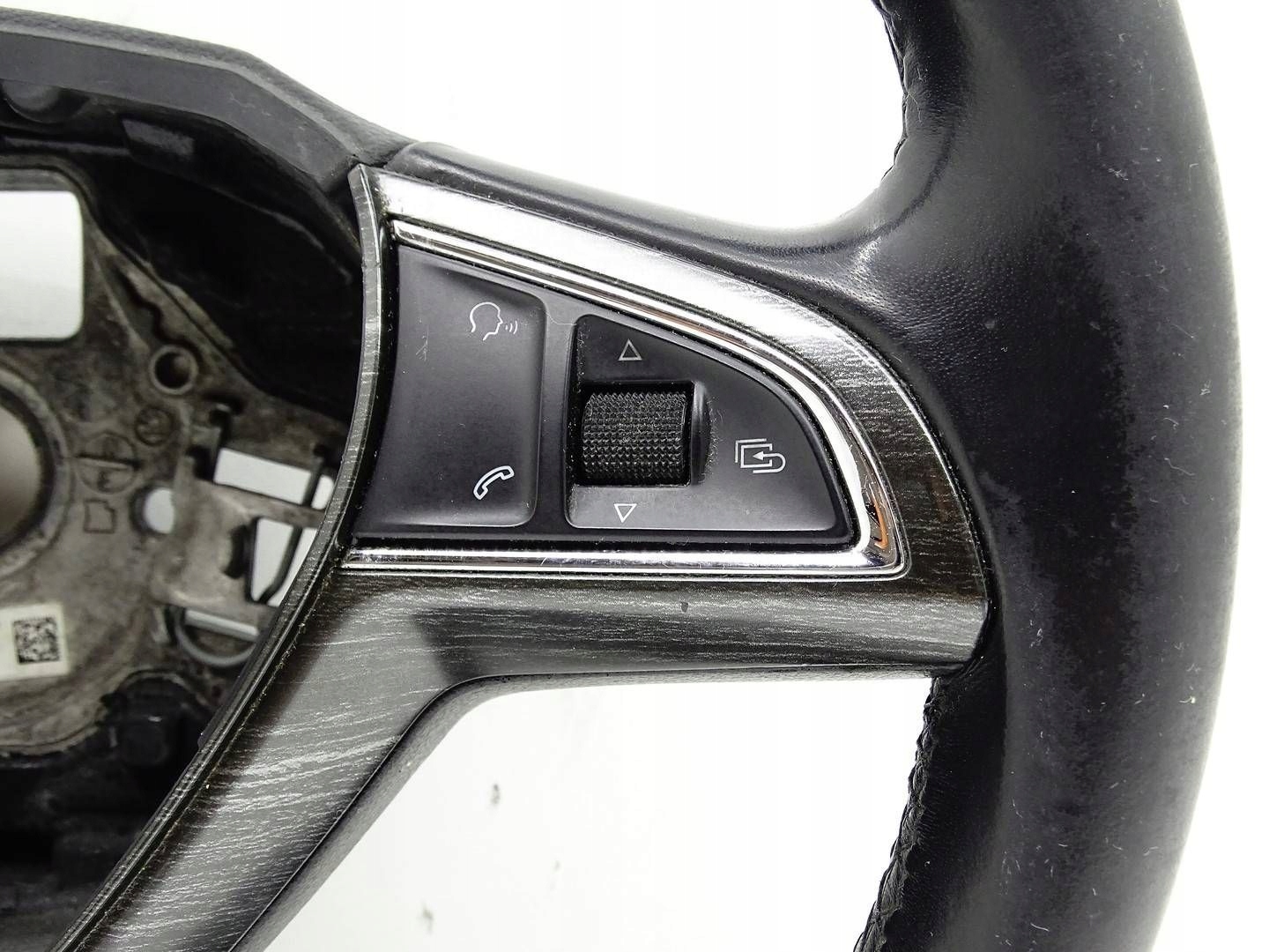 lenkrad SKORZANA MULTI SKODA OCTAVIA III 5E0419091D