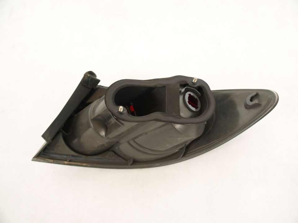 Mazada 6 light left rear left rear part VI 03-08r hatchback