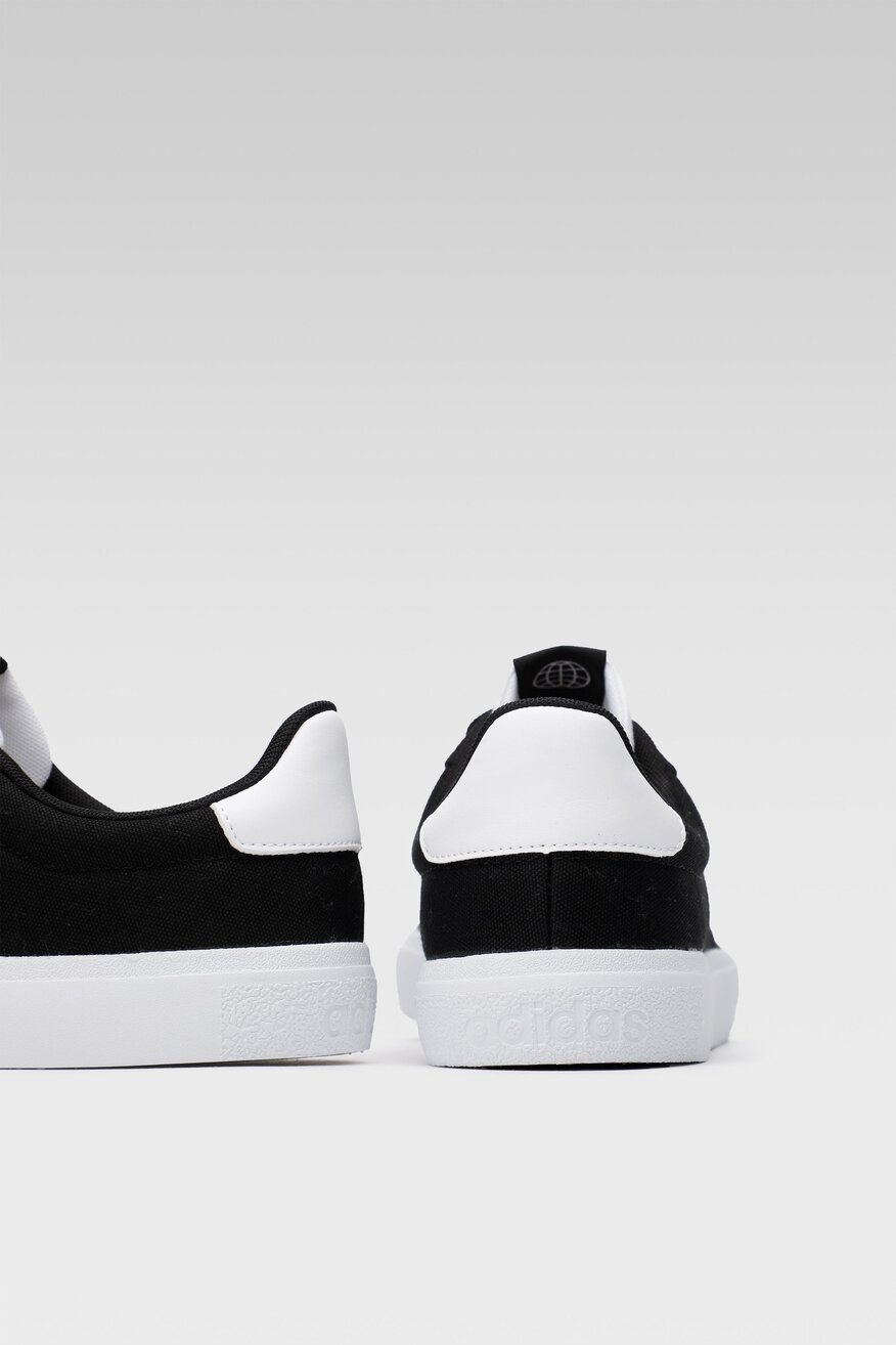 ADIDAS BUTY VULCRAID3R GY5496 # 42 2/3 Model VULCRAID 3R