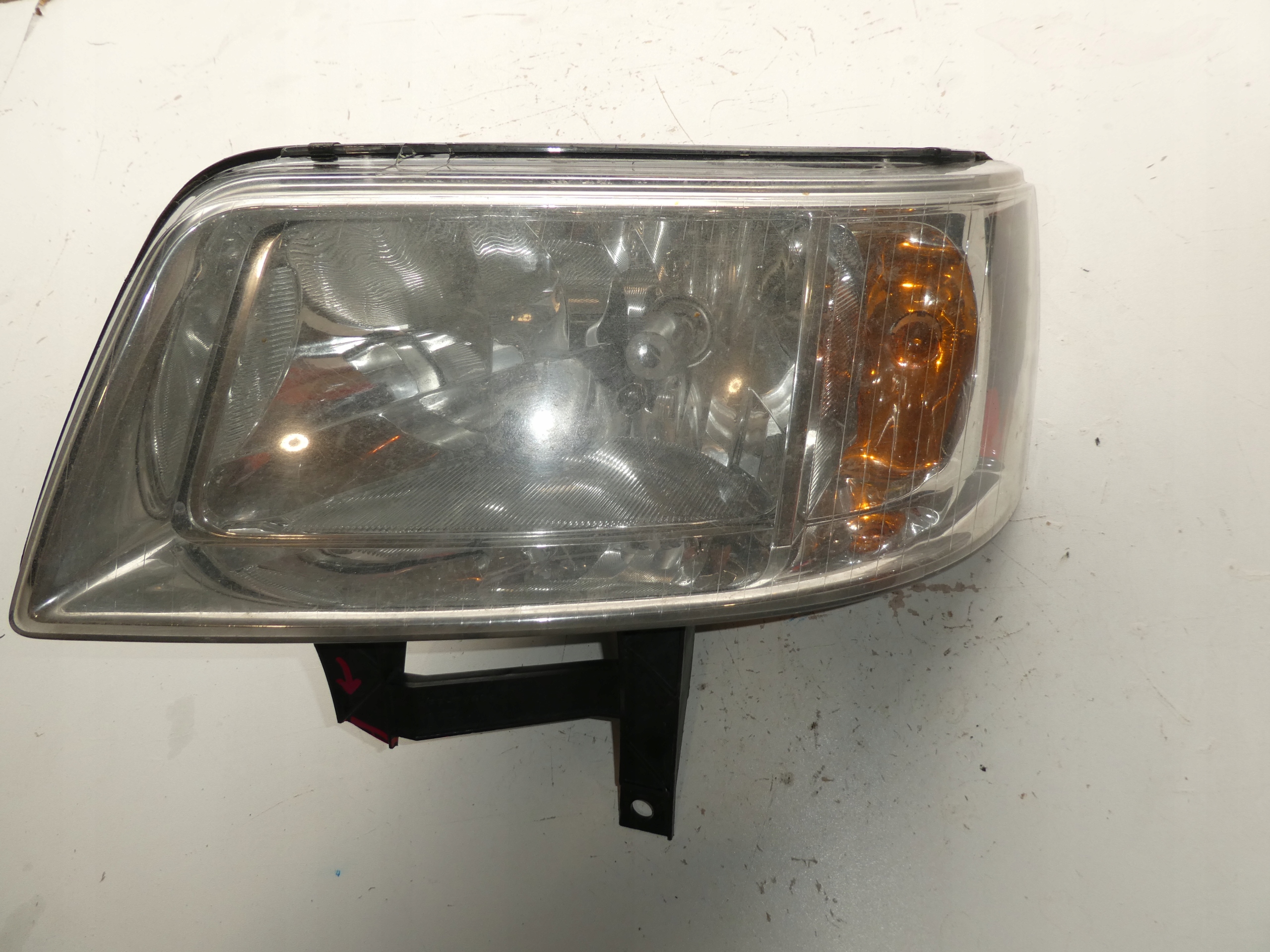 vw T5 фара левая 7H1941015N