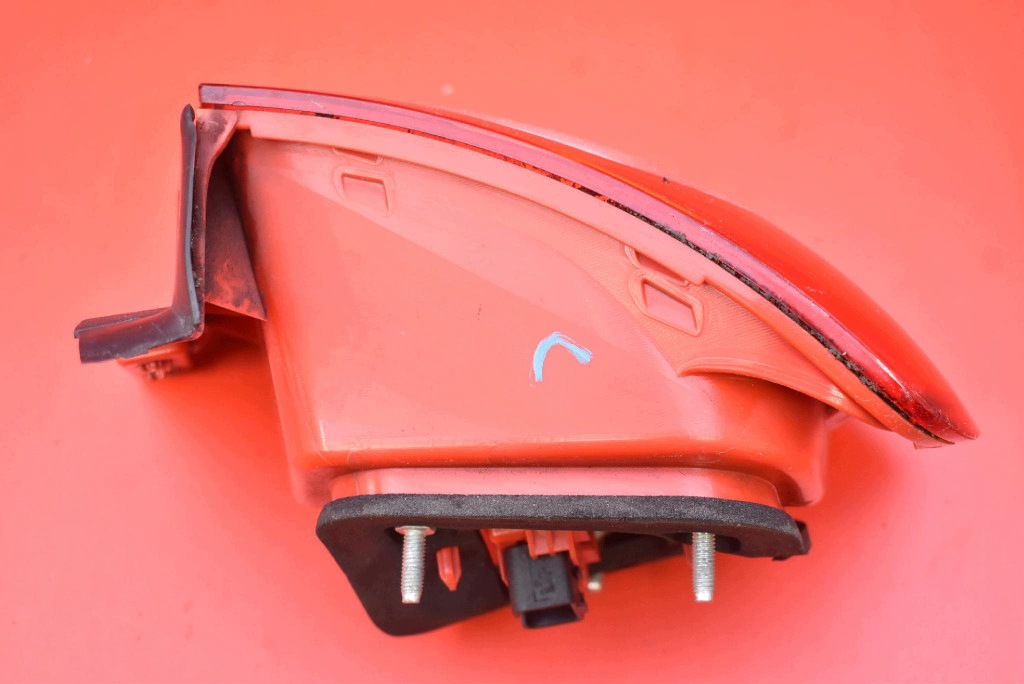 light left rear part rear 3C5945095C VW PASSAT B6 sedan 05-10