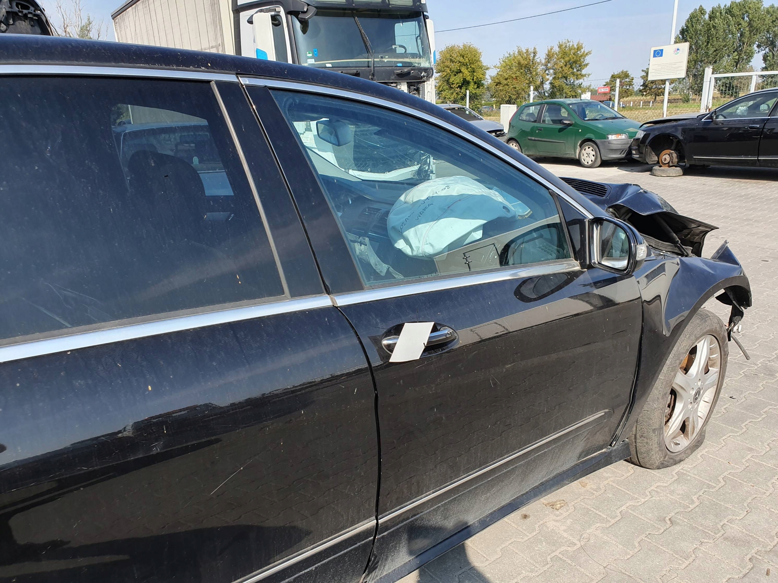 door right front 197 LONG MERCEDES R-class W251 320 before LIFT 4MATIC