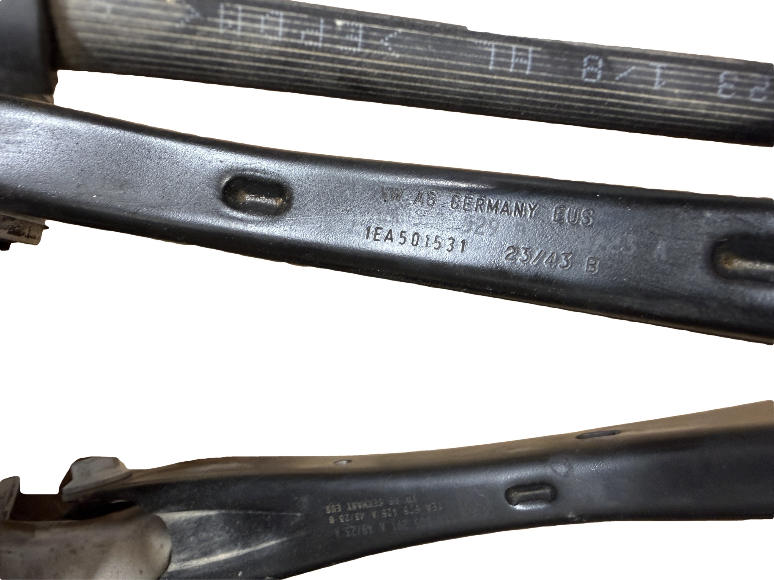 CUPRA BORN VW ID 3 sususpension arm swing left rear part 1EA505435M