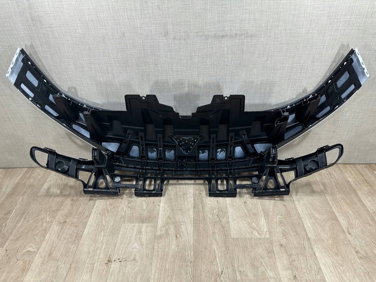 CUPRA BORN 2021-> pillar support bumper front 10E807231
