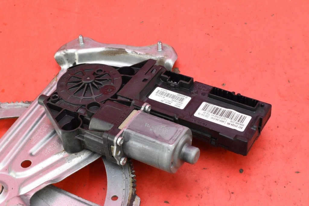 window regulator left front EU 807216718R RENAULT MEGANE 3 III KOMBI 08-14