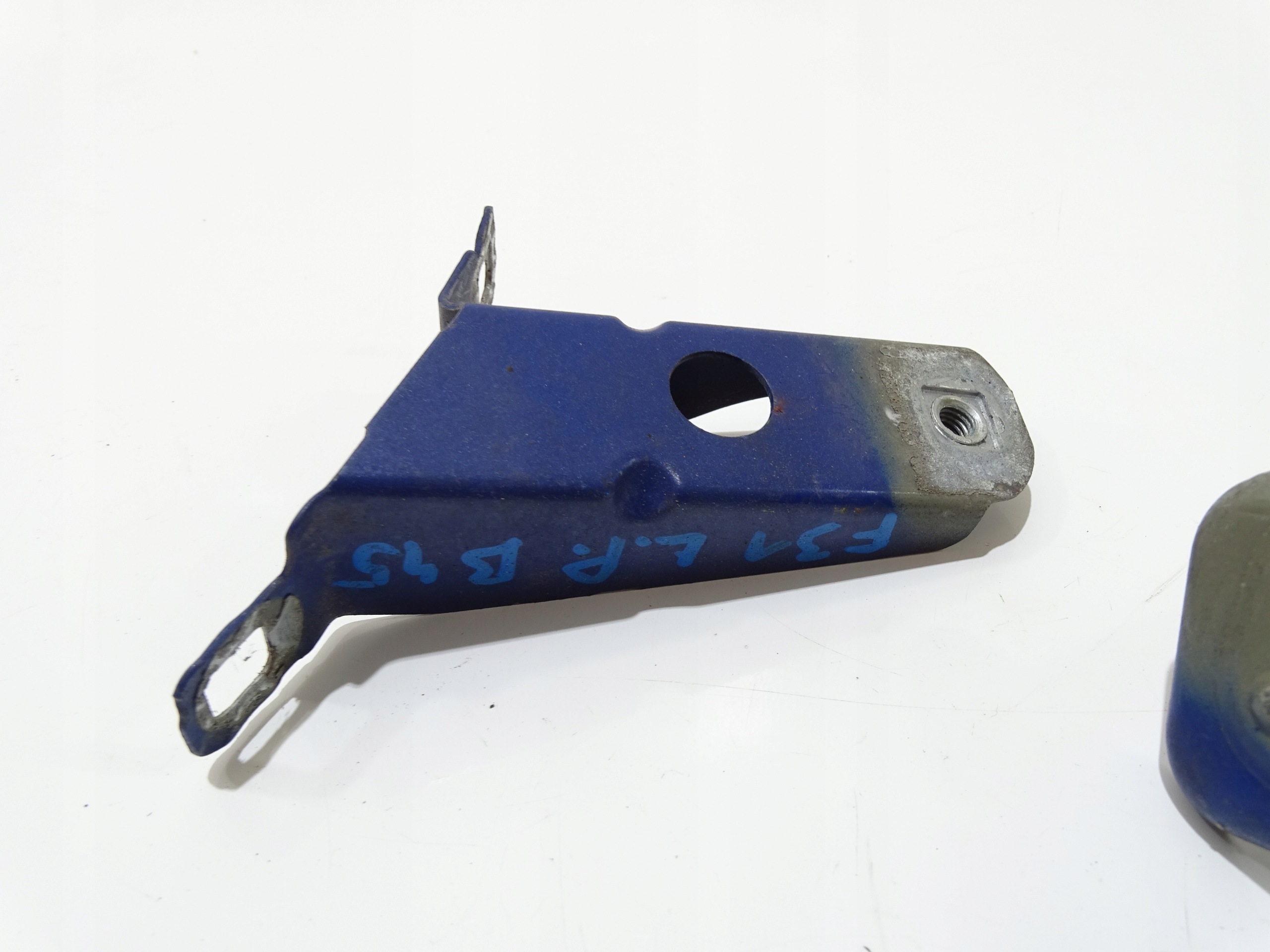 Support plaque Aile Gauche Avant BMW F31 B45