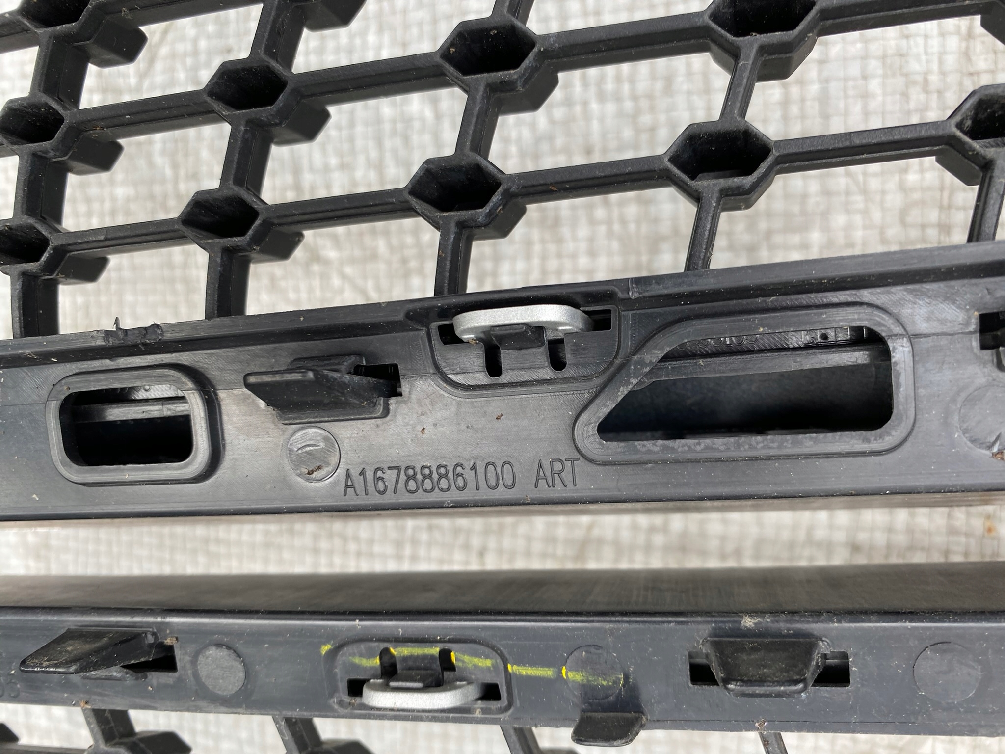 Mercedes GLE 167 1678886100 ATRAPA GRILL DIAMOND Typ samochodu 4x4/SUV Samochody osobowe