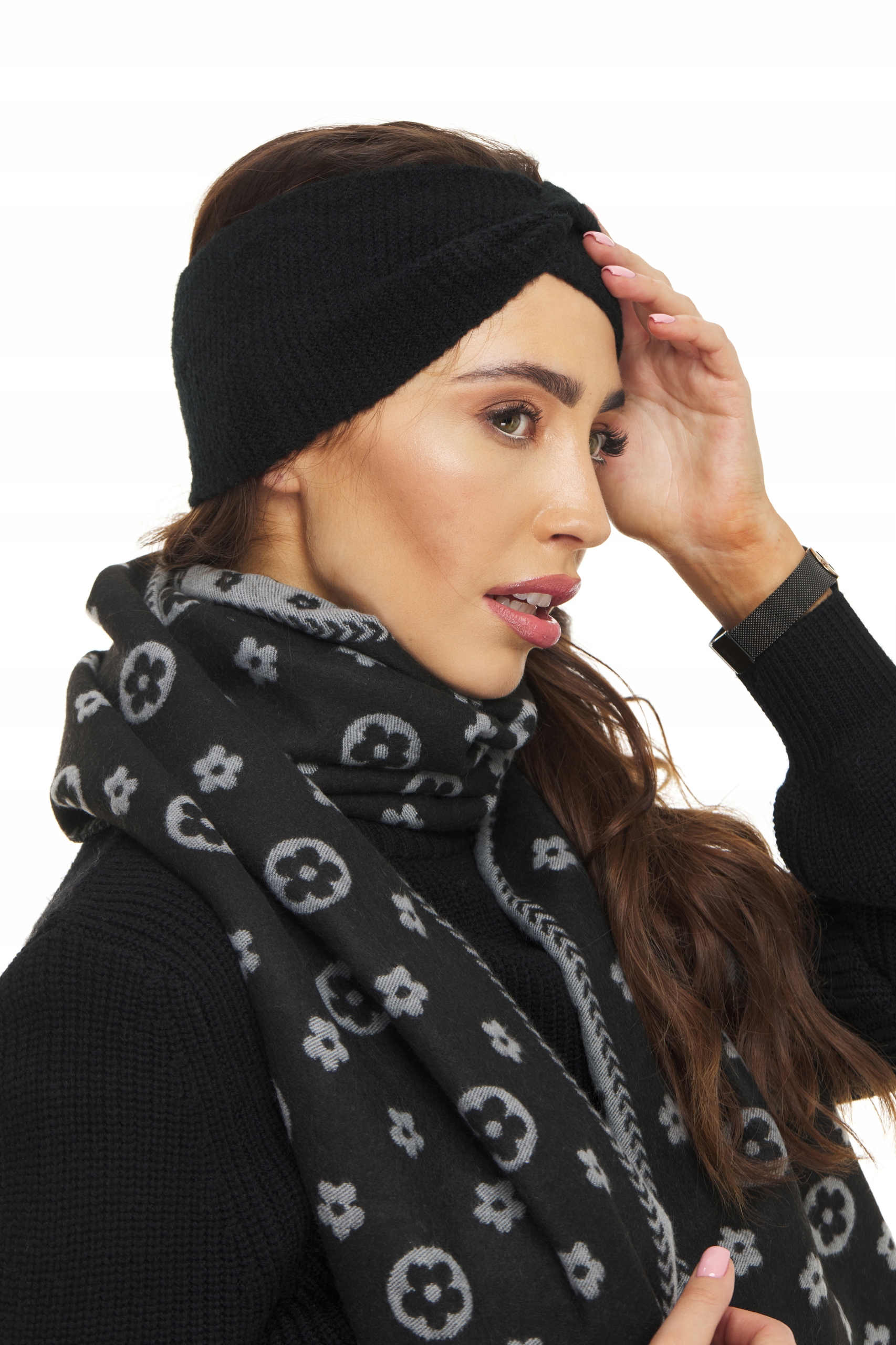 OPASKA DAMSKA WĘZEŁ SPLOT ciepła DZIANINA czarna Płeć kobieta