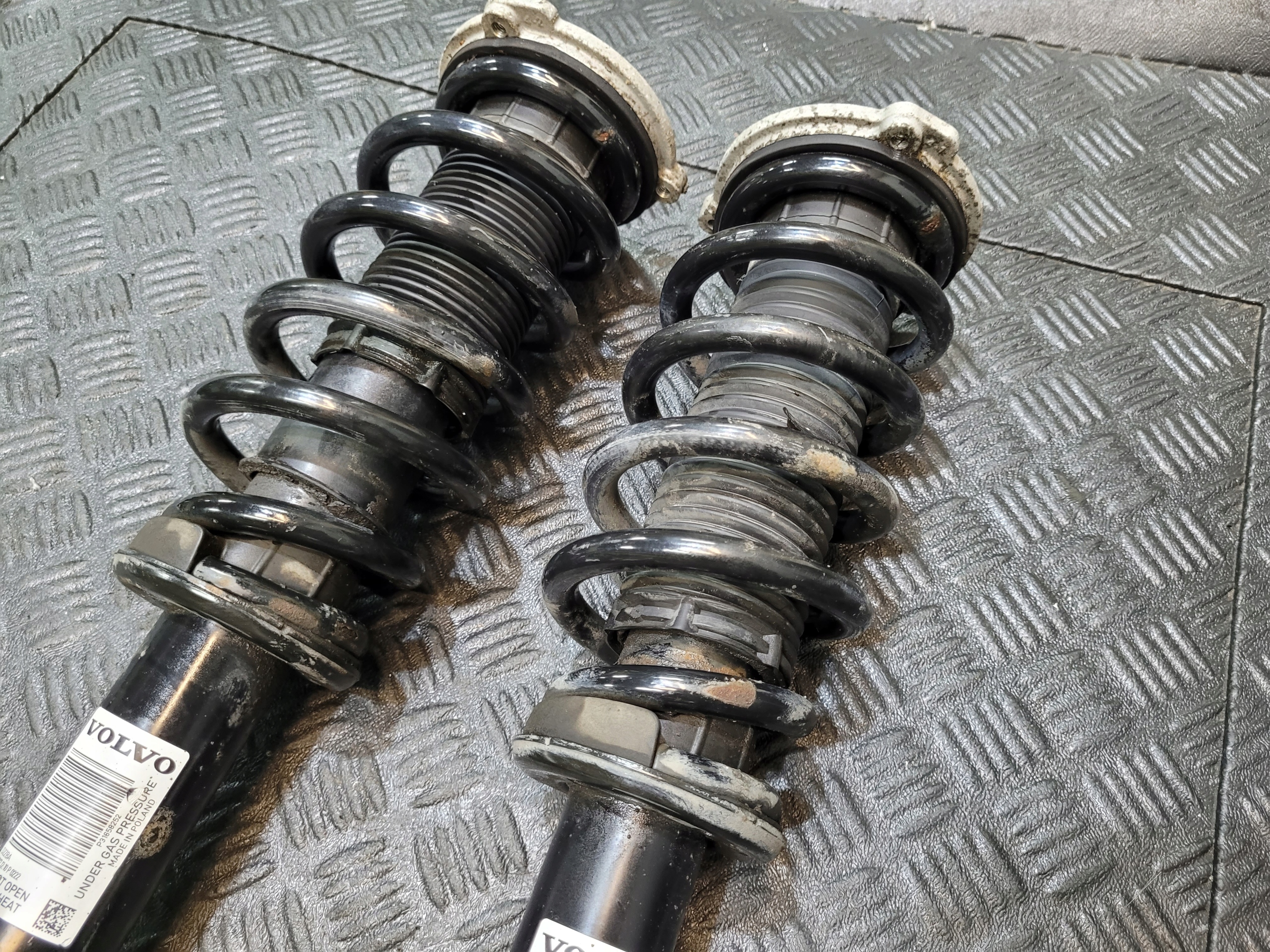 shock absorber front front left 31658252 VOLVO S90 II V90 2.0 D4