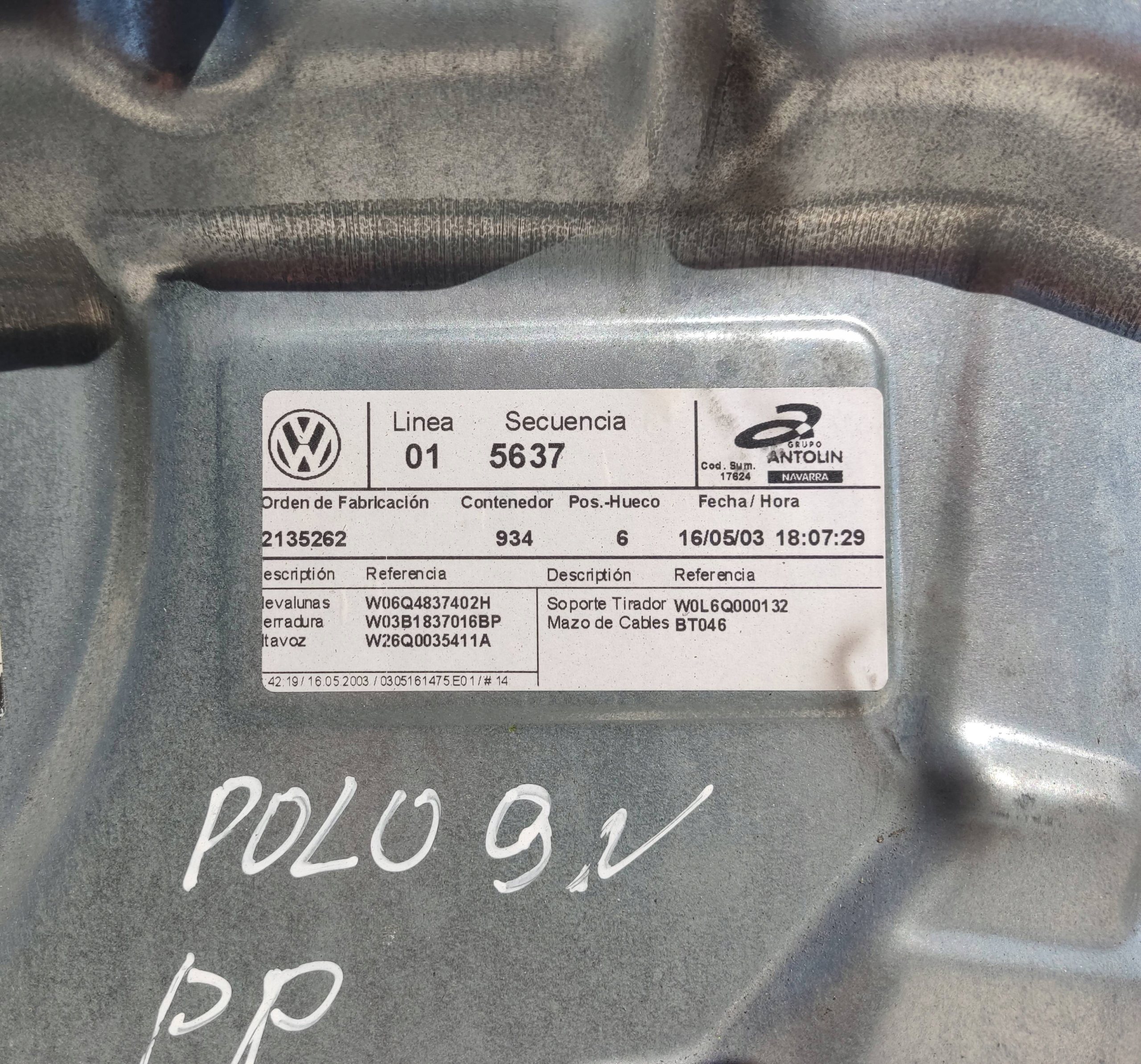 window regulator right front VW Polo IV complete
