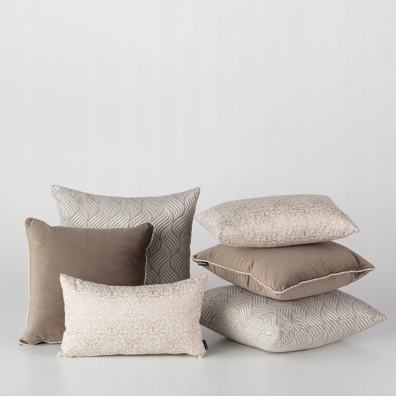 Sada polštářů do ložnice Sweet Cappuccino