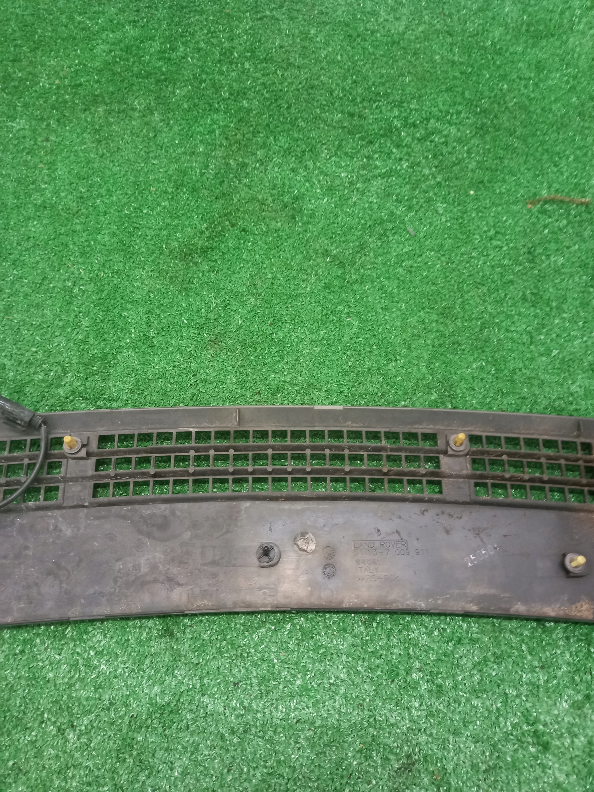 Grille égouttage LAND ROVER RANGE ROVER 51.13-7009911