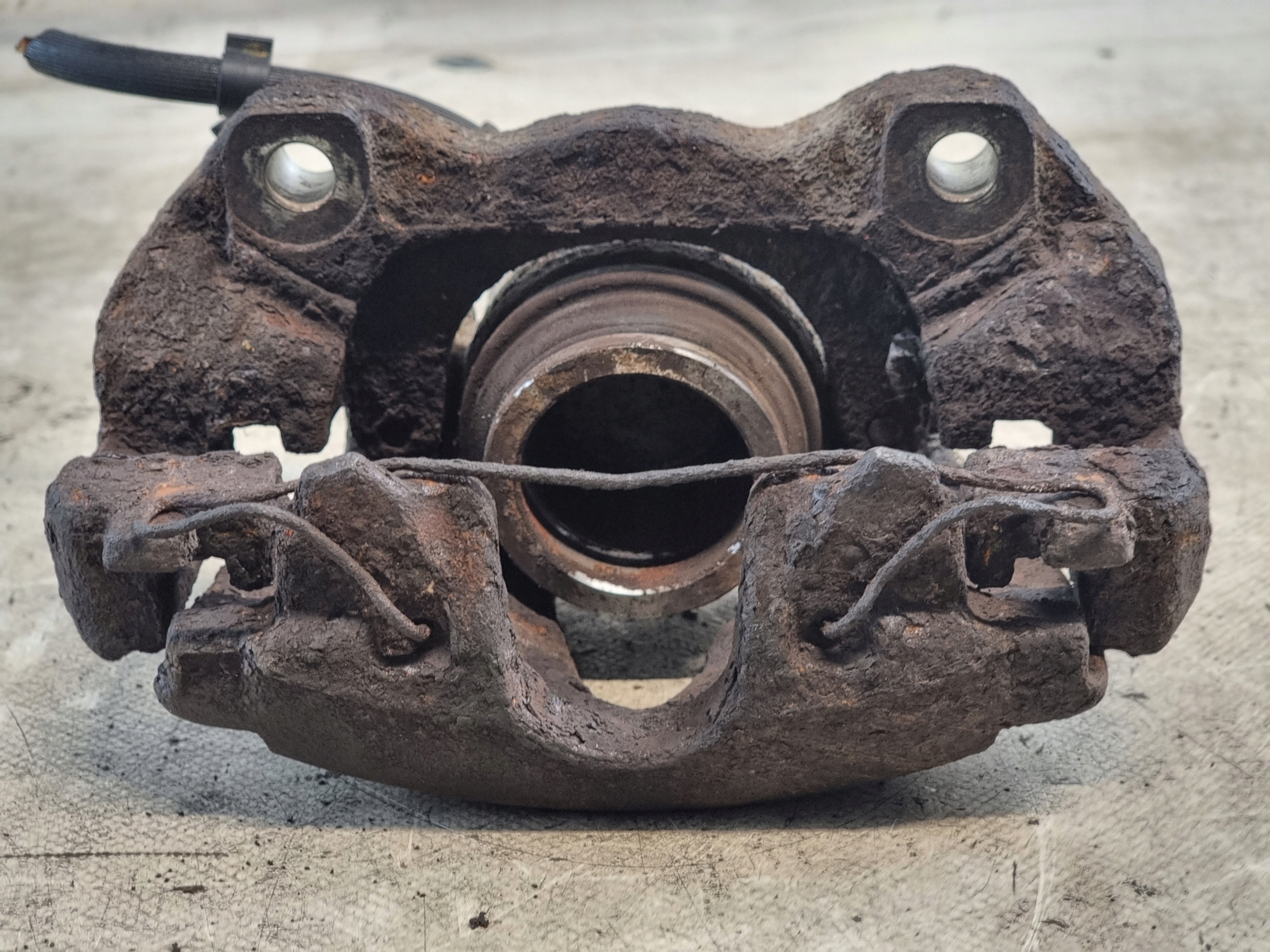 caliper brake left front OPEL ASTRA H 1.7 CDTI 74kW 05r