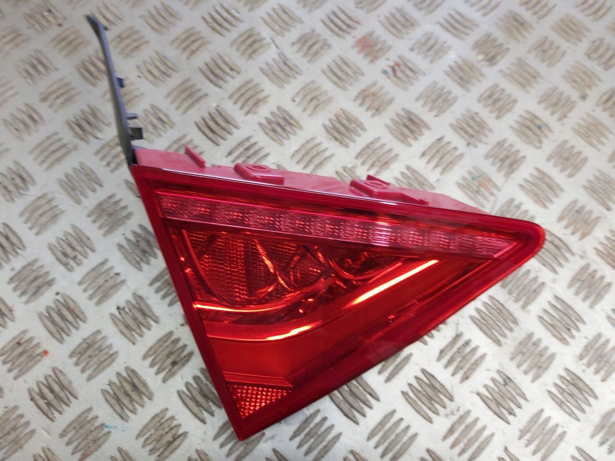 light rear left for the bonnet AUDI A7 4G8 2010R->
