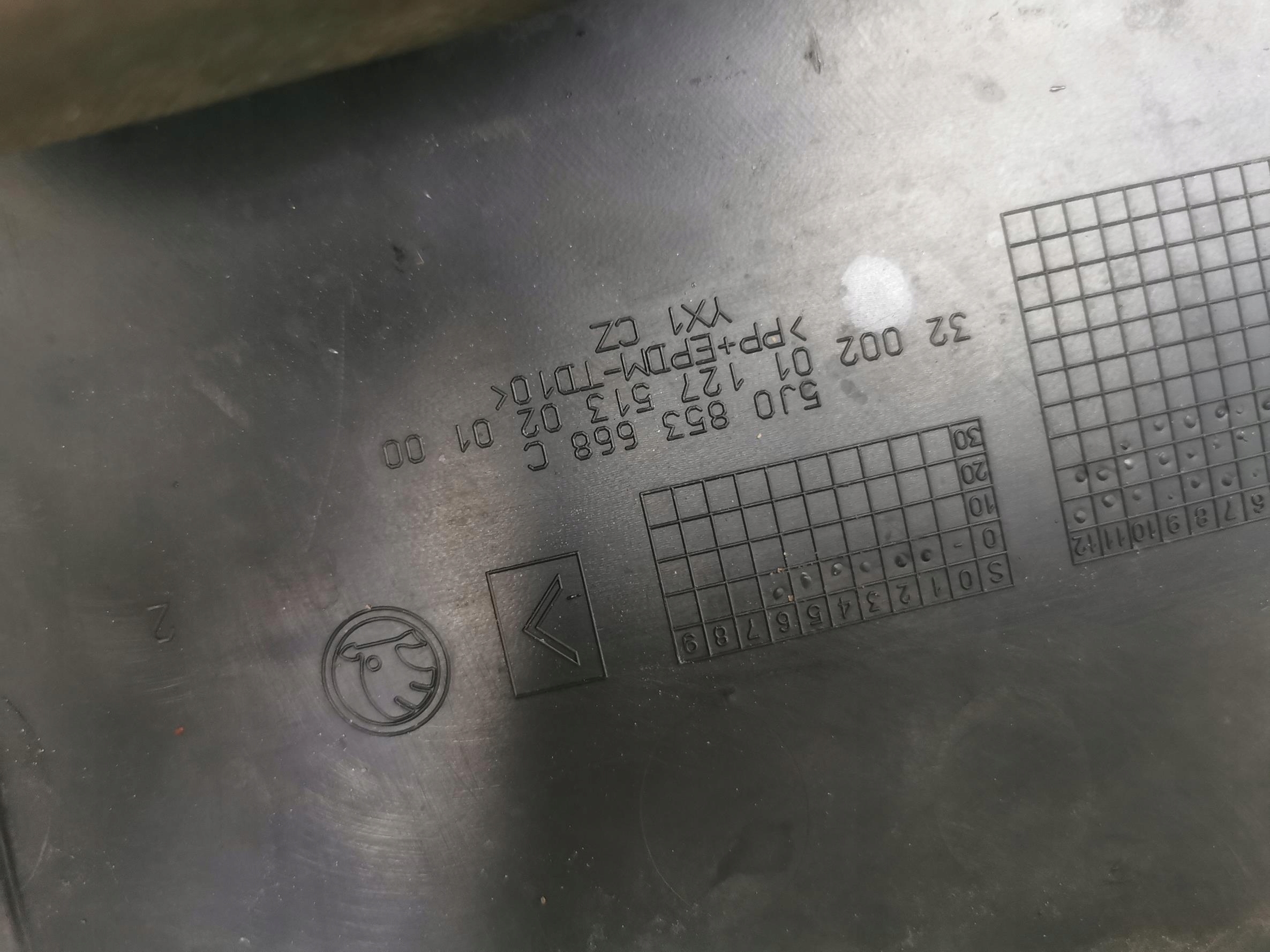 front PREKLADgrill front SKODA FABIA II LIFT 5J0853668C