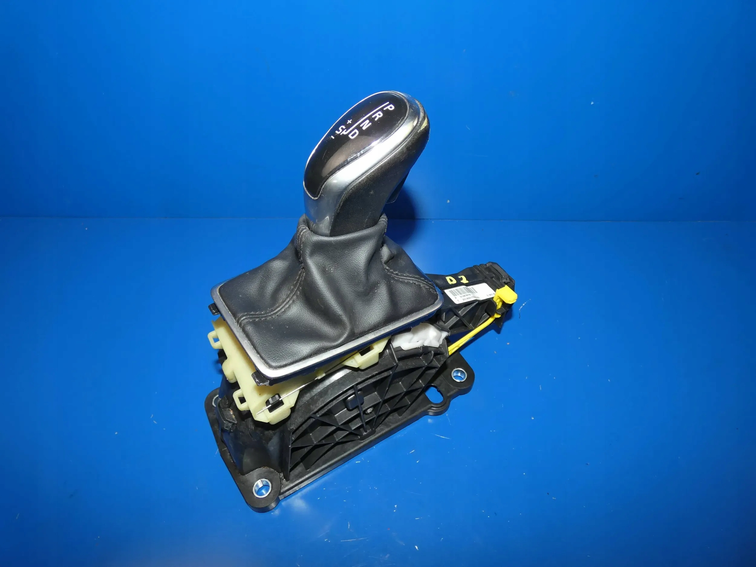 VOLVO V40 II LEWAREK ZMIANY BIEGÓW WYBIERAK GAŁKA AUTOMAT