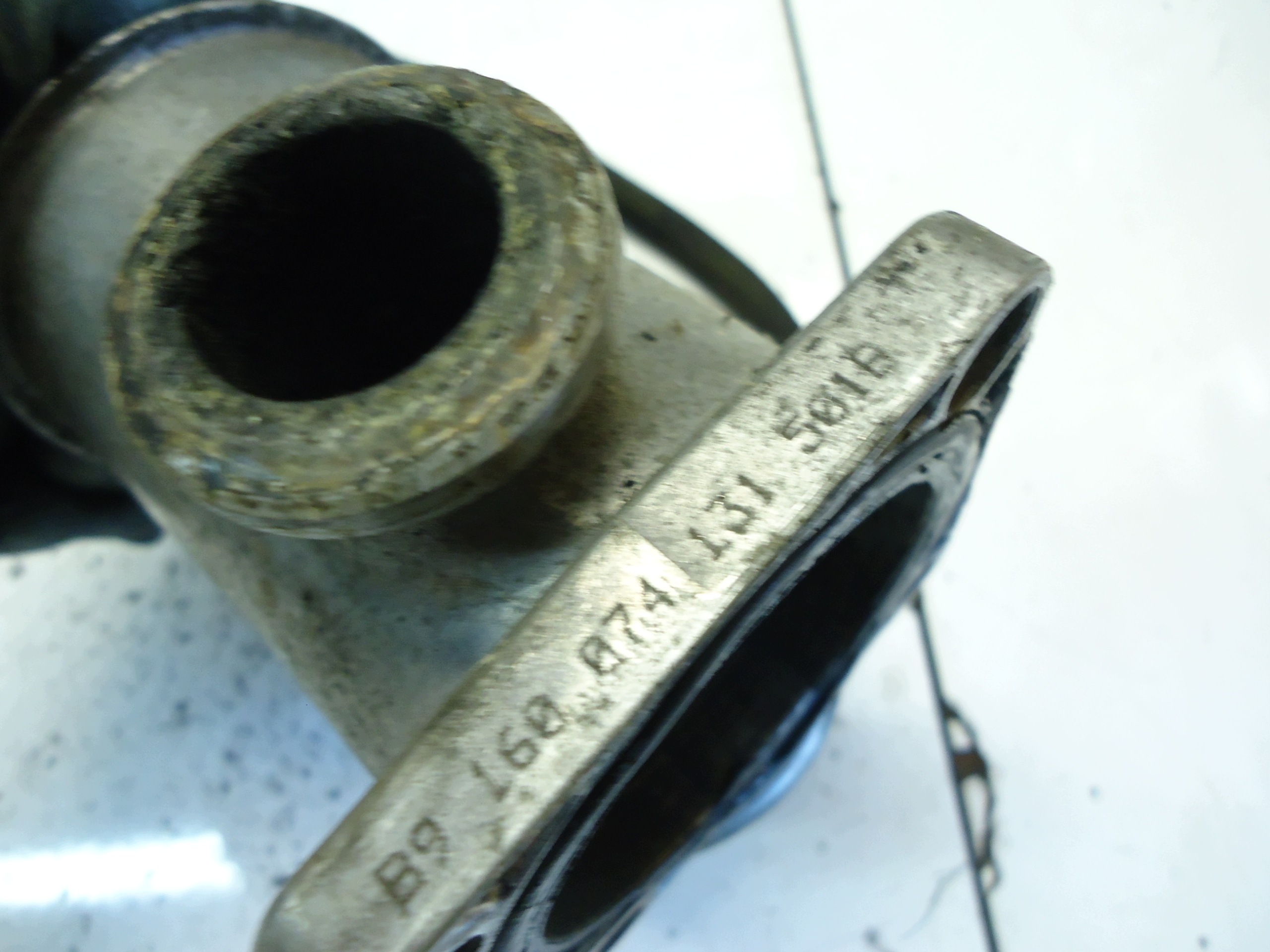 VW LT 2.5 SDI TDI agr-ventil 074131501B