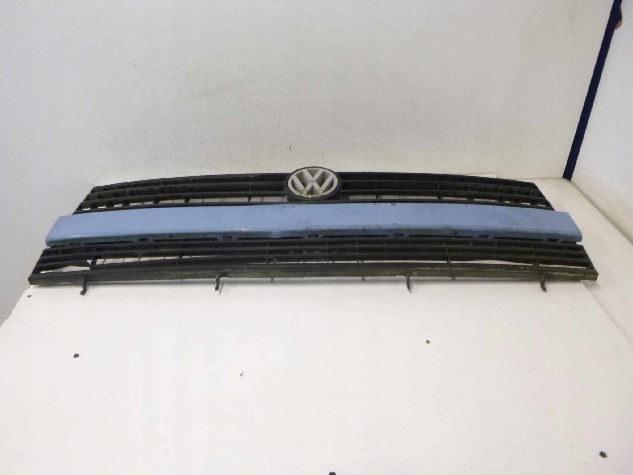 GRILL GRILL VOLKSWAGEN TRANSPORTER T4 1991R.