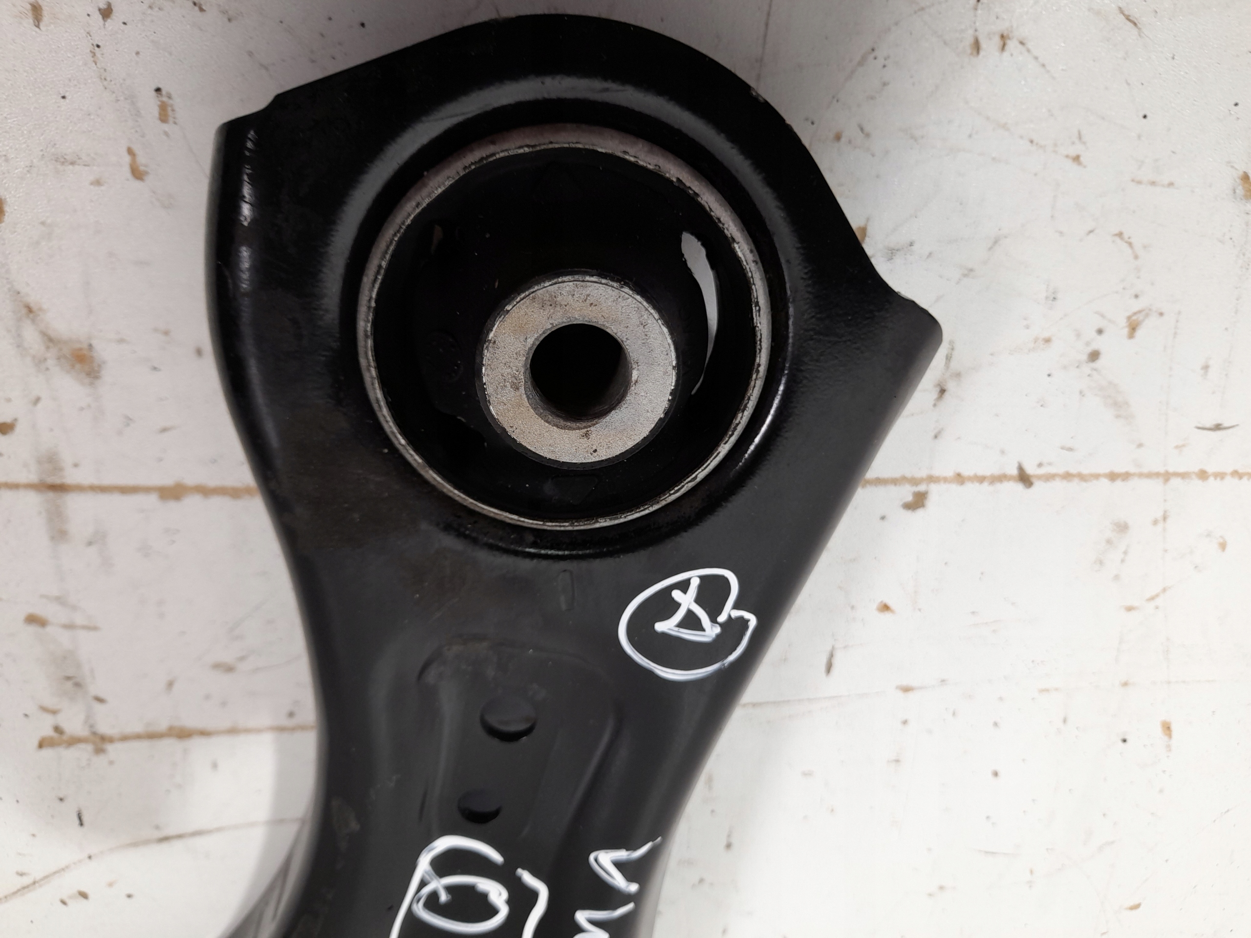 VW POLO GOLF 2020R arm right front 2Q0407152D
