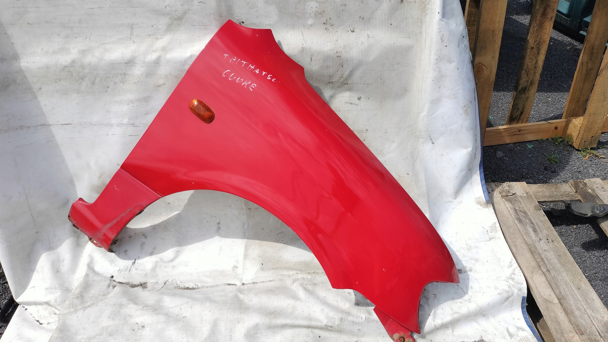 DAIHATSU CUORE VI parafango destra rosso