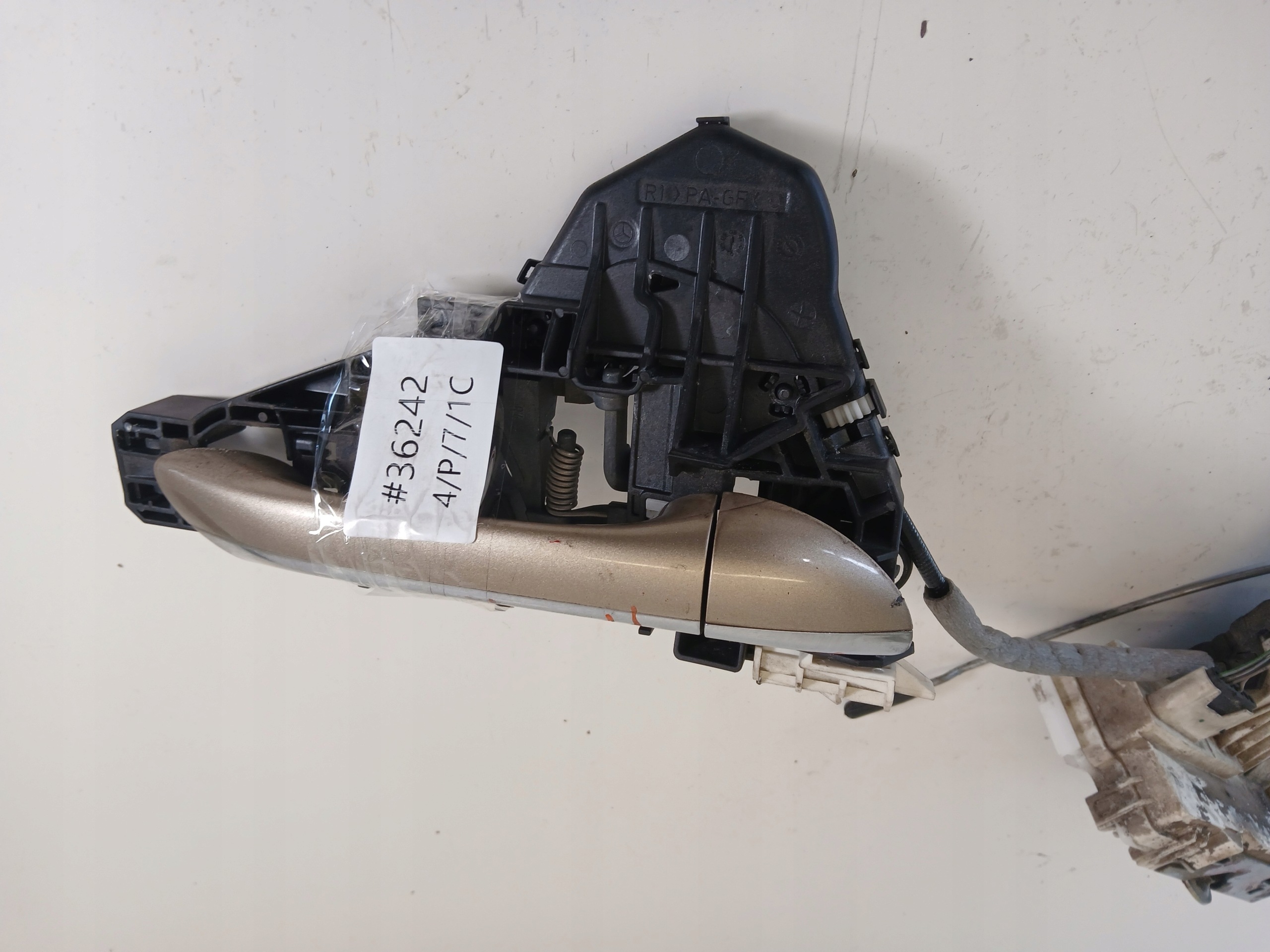 MERCEDES W169 handle exterior right front lock door
