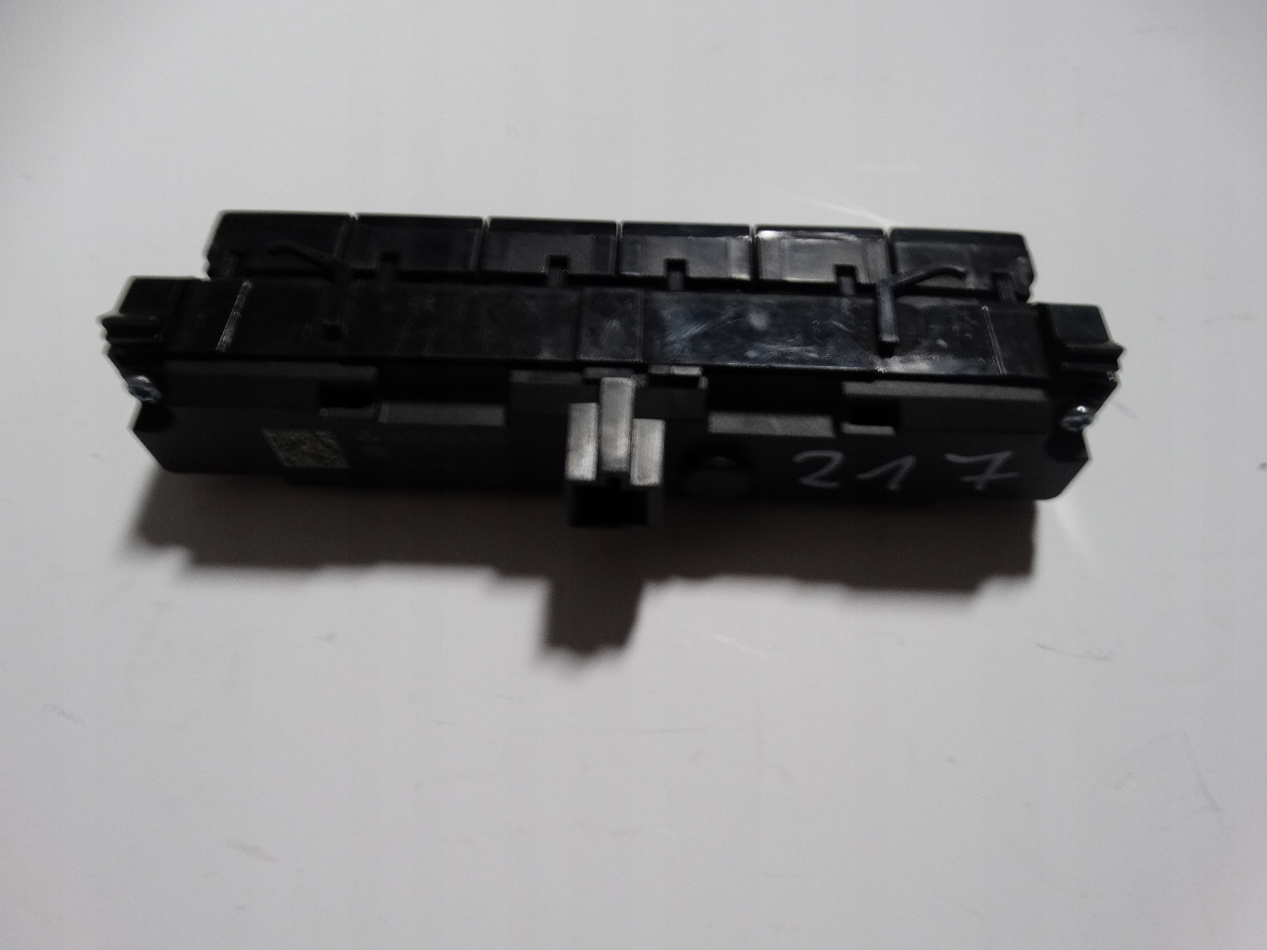 IDEALNY PANEL WLACZNIKOW MERCEDES W217 1