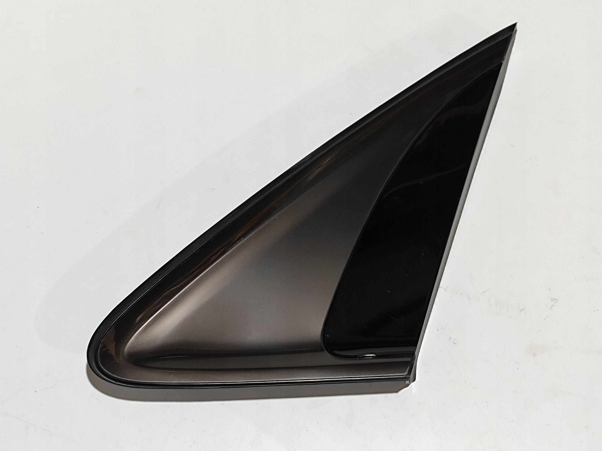 XCEED OSŁONA TRÓJKĄT ZAŚLEPKA NAKŁADKA BŁOTNIKA CHROM PRAWY TYŁ 87820-J7PA0