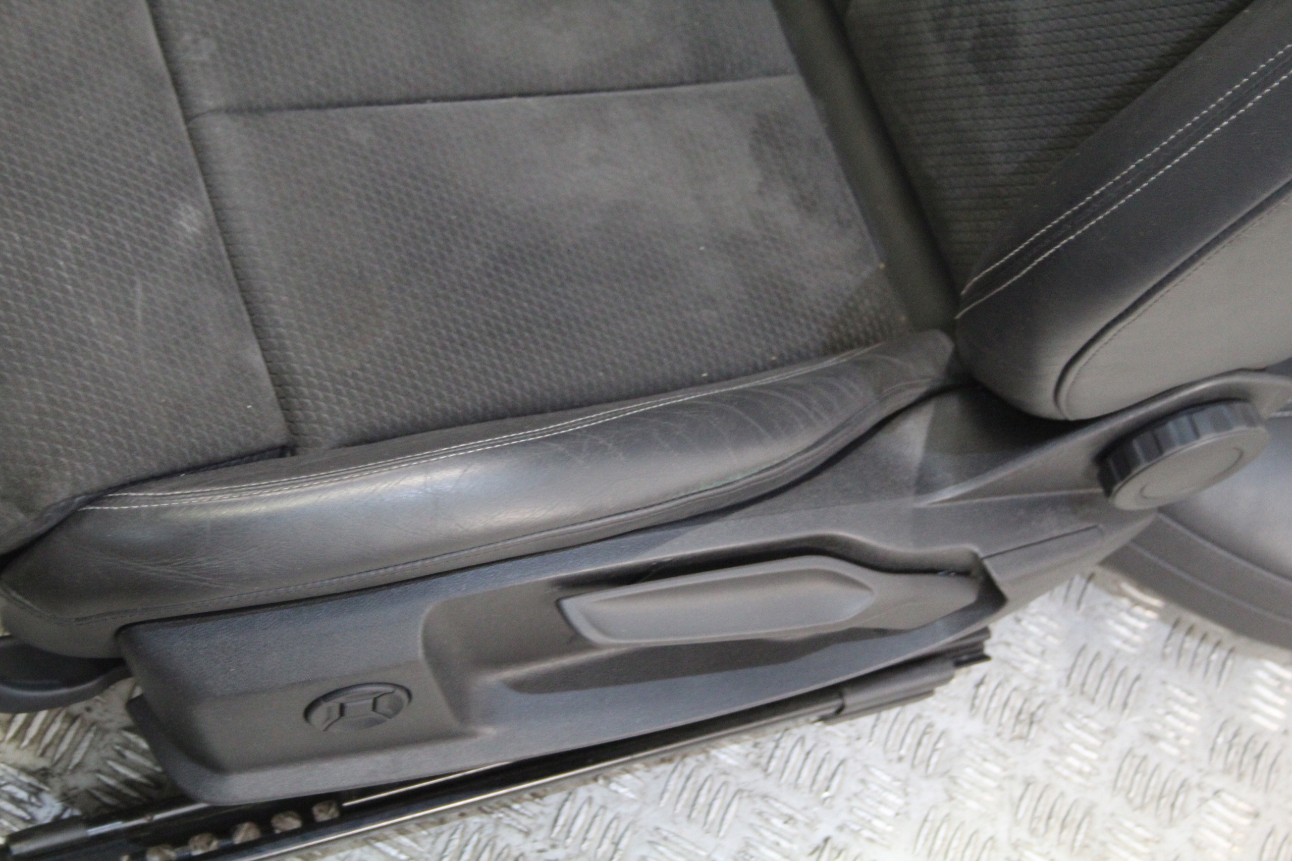 seats inner semi leather AUDI A6 C8 4K0 4K5
