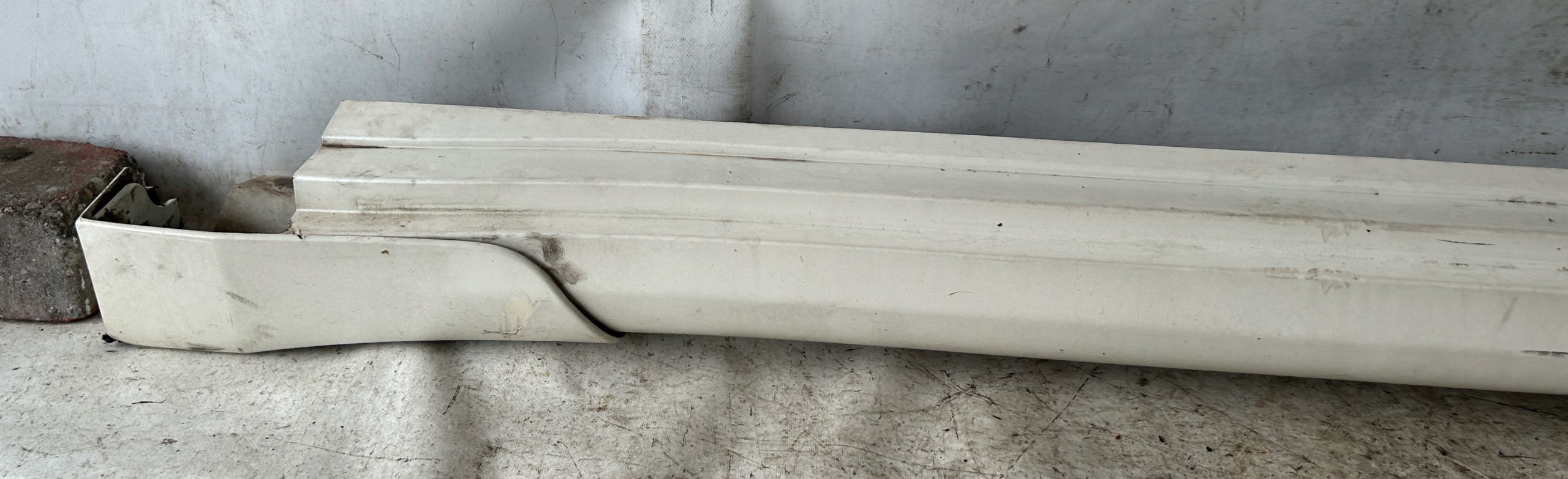 moulding threshold left NISSAN MAXIMA A35 09- QX3