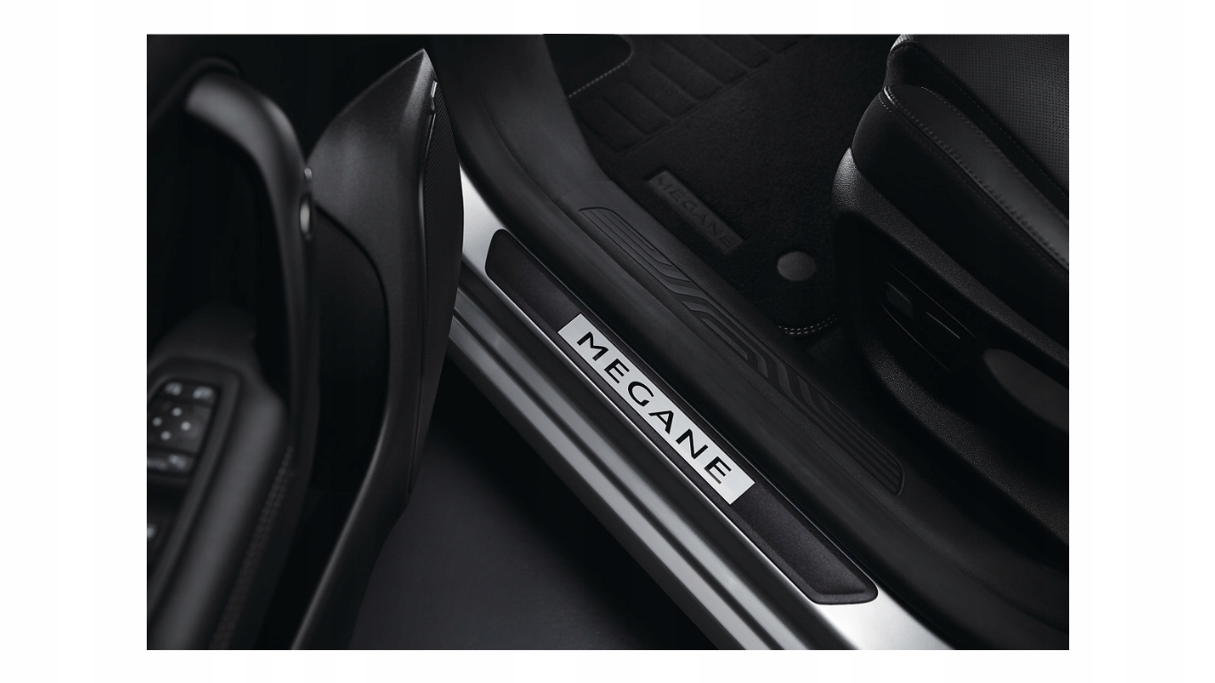 Listwy progowe przednie Renault Megane IV Numer katalogowy części 8201683044