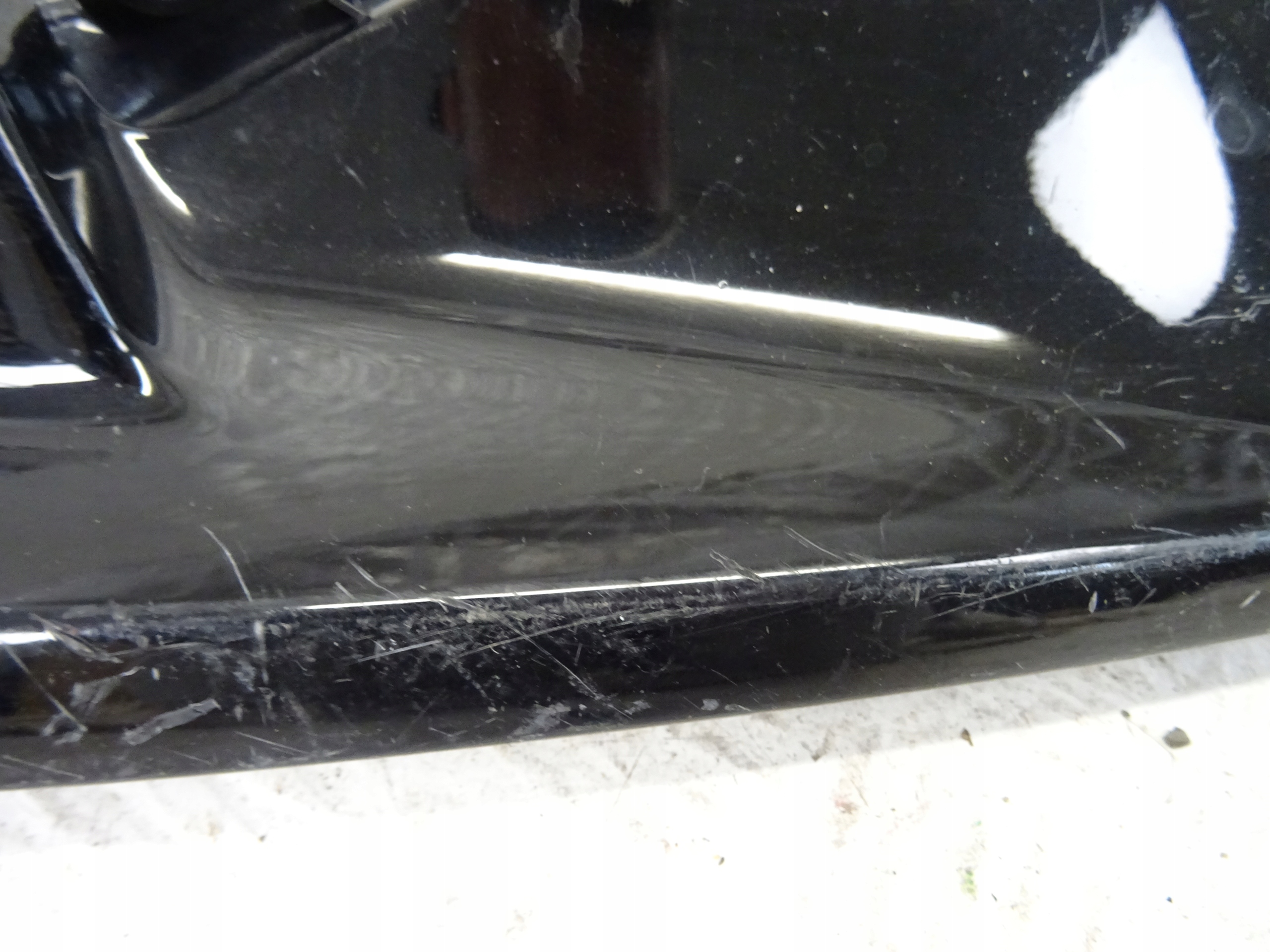 grid of a bumper front front right AUDI Q6 E-TRON S-LINE 85H807968