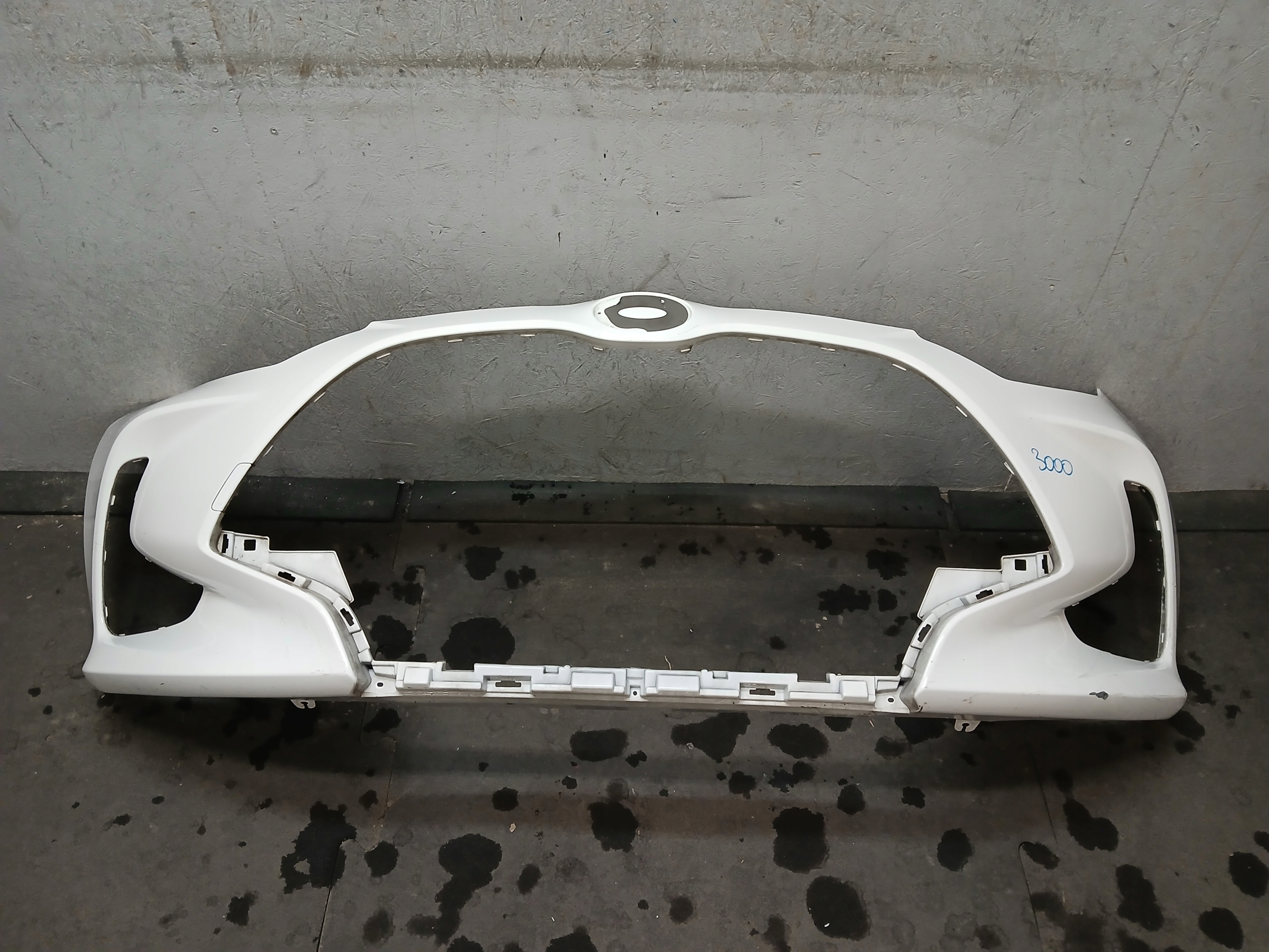 bumper front TOYOTA YARIS IV 4 20