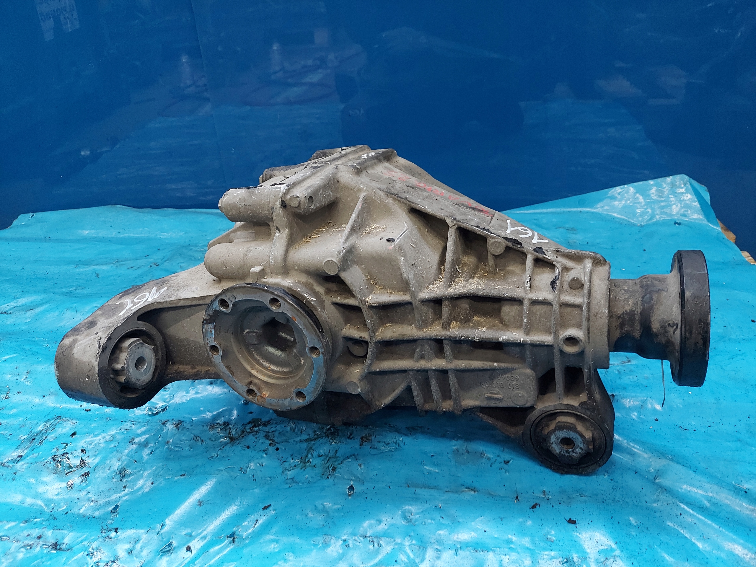 REDUKTOR diff VW TOUAREG 2.5 TDI GNF rear part
