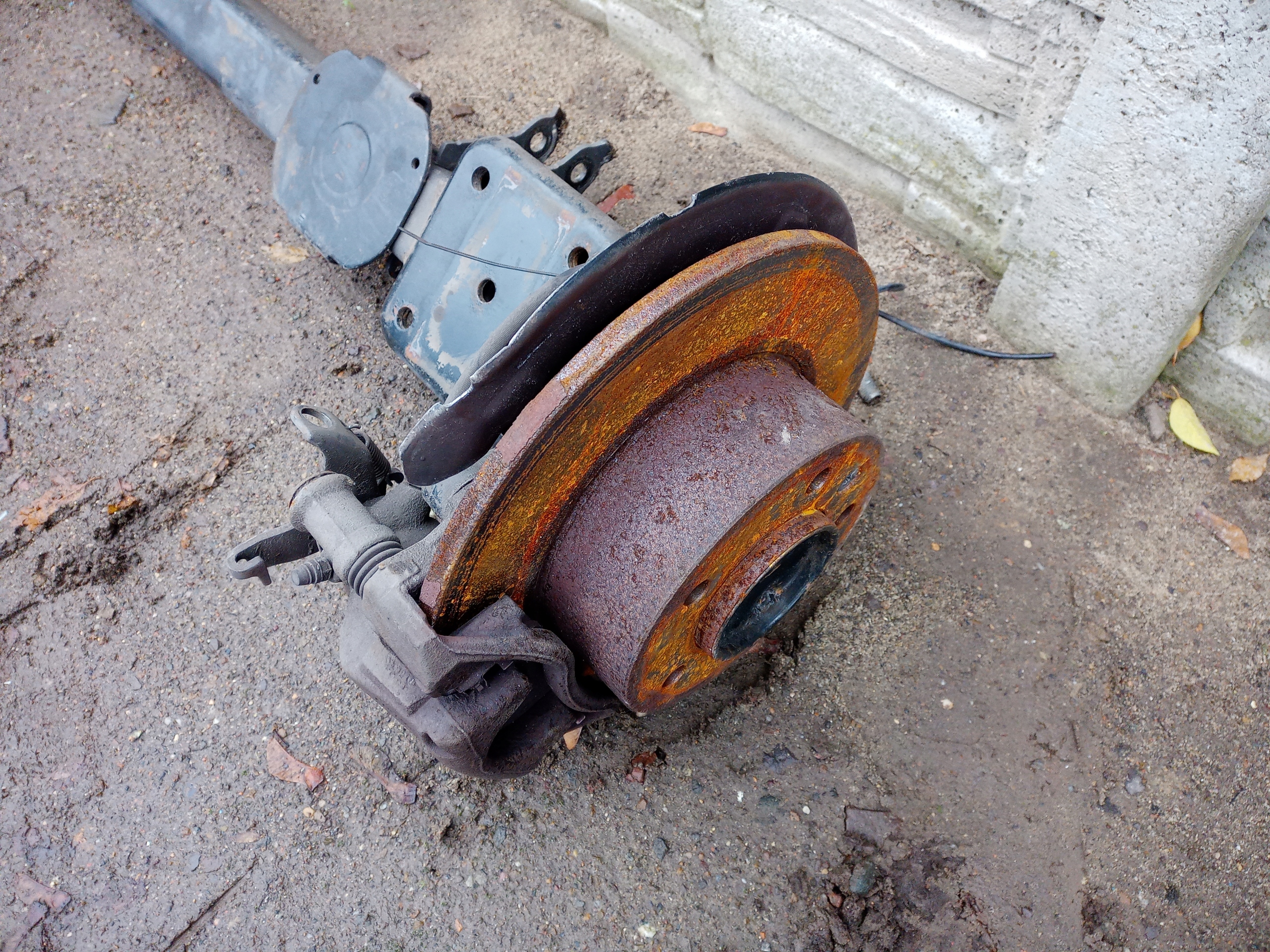 BELKA ZAWIESZENIE OŚ TYŁ RENAULT MASTER IV Producent części Renault OE