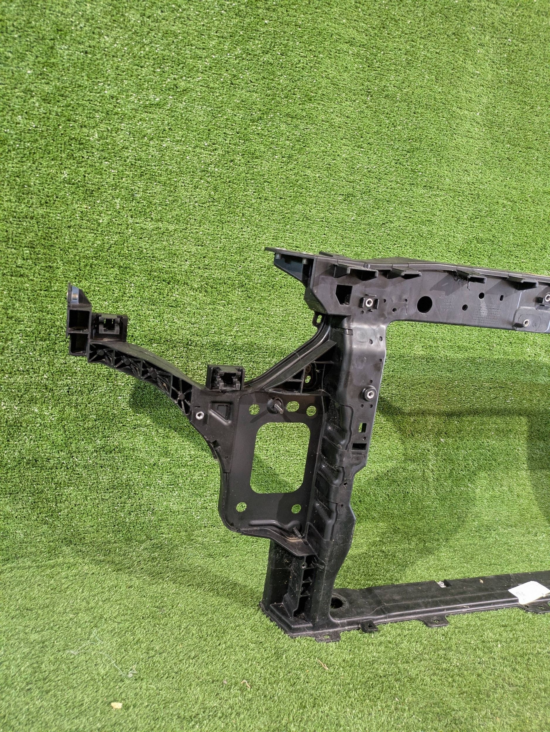 support panel for radiators front pillar iron KIA X-CEED NR.P609